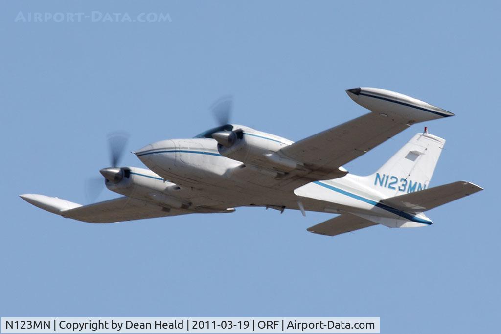 N123MN, 1972 Cessna 310Q C/N 310Q0602, Slip, Inc. 1972 Cessna 310Q N123MN climbing out from RWY 5 en route to Roanoke Regional Airport (KROA).