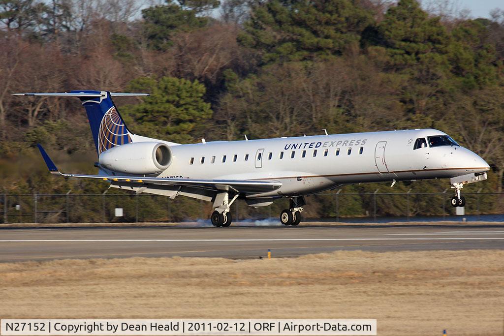N27152, 2003 Embraer ERJ-145XR (EMB-145XR) C/N 145759, United Express (ExpressJet Airlines) N27152 (FLT BTA2780) from Houston Bush Intercontinental (KIAH) landing RWY 23.
