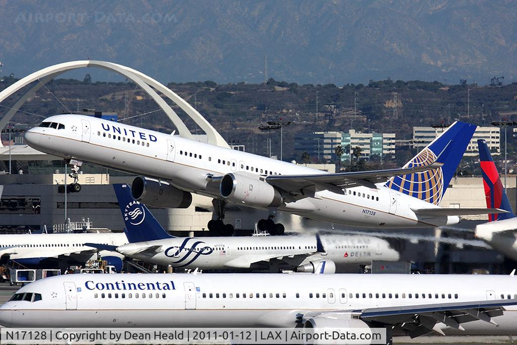 N17128, 1998 Boeing 757-224 C/N 27567, United Airlines (Continental Airlines) N17128 (FLT COA16) departing RWY 25R en route to Newark Liberty Intl (KEWR).