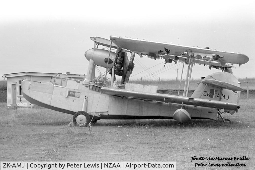 ZK-AMJ, Supermarine Walrus C/N Not found X9512, Claude E Cook, Whangarei 1948-1950