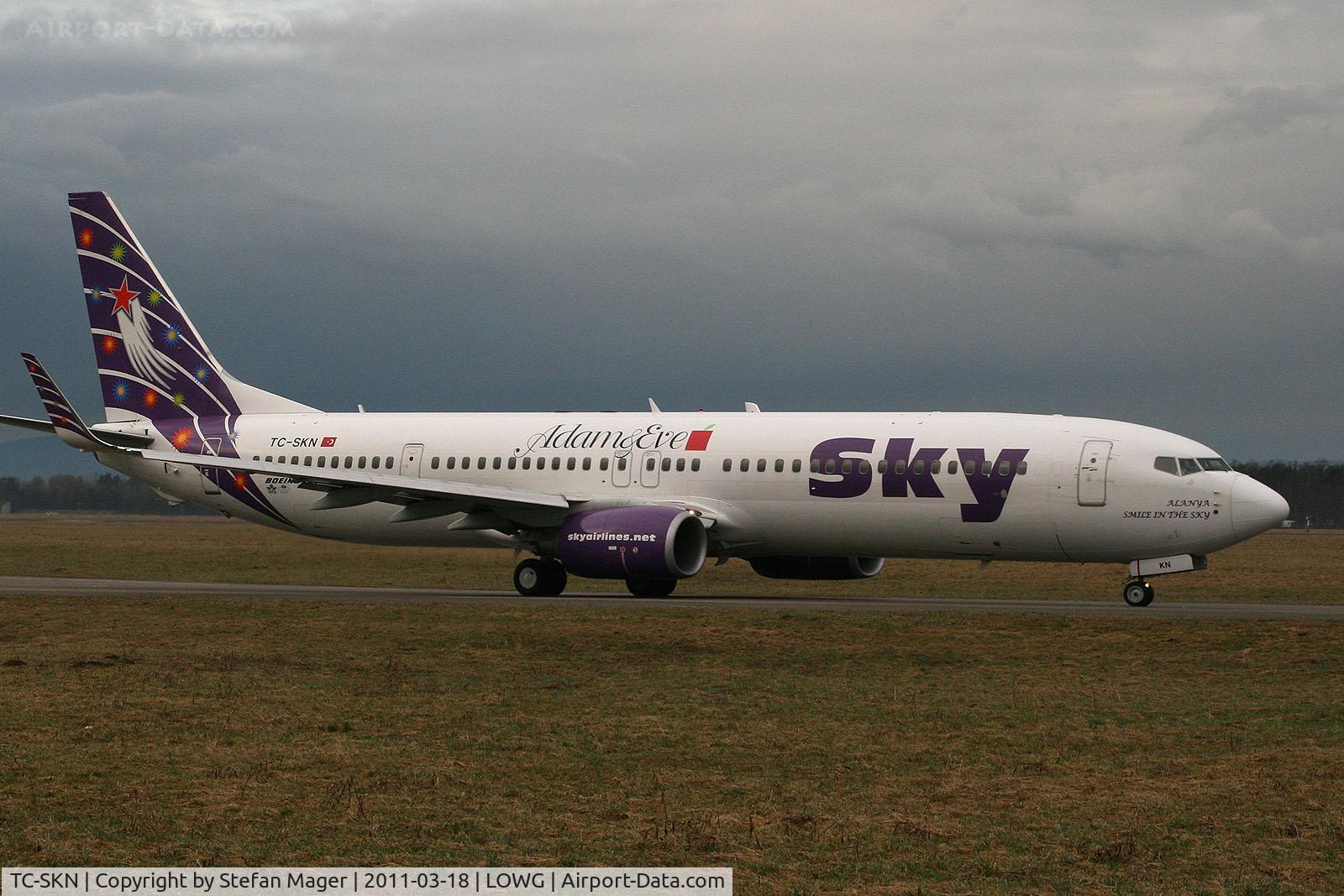 TC-SKN, 2009 Boeing 737-94X/ER C/N 36086, First visit in 2011