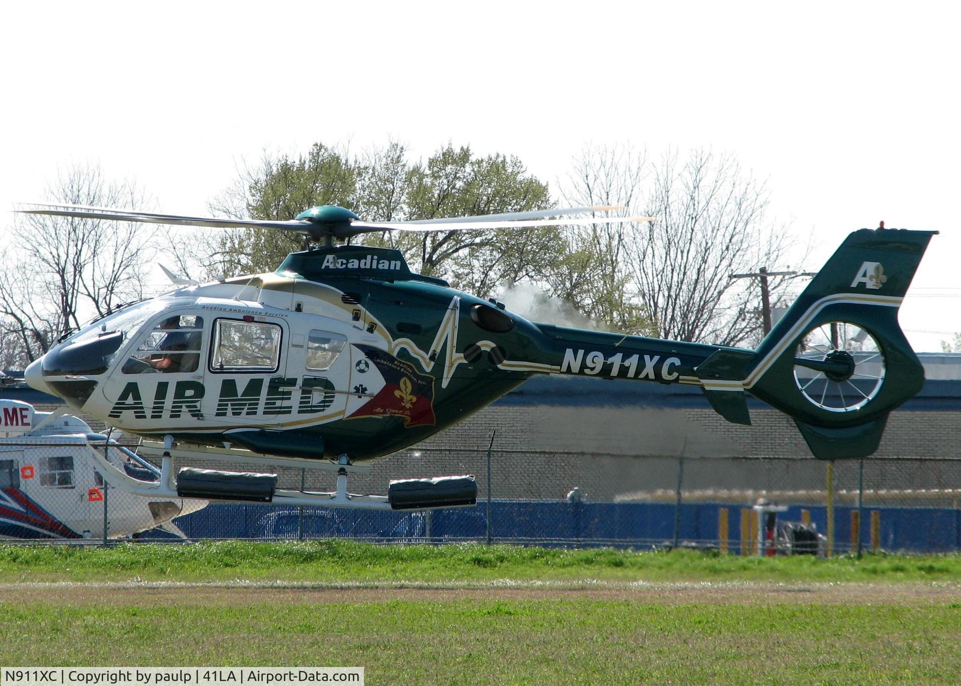 N911XC, Eurocopter EC-135T-1 C/N 0143, Departing Metro Aviation / Downtown Shreveport.