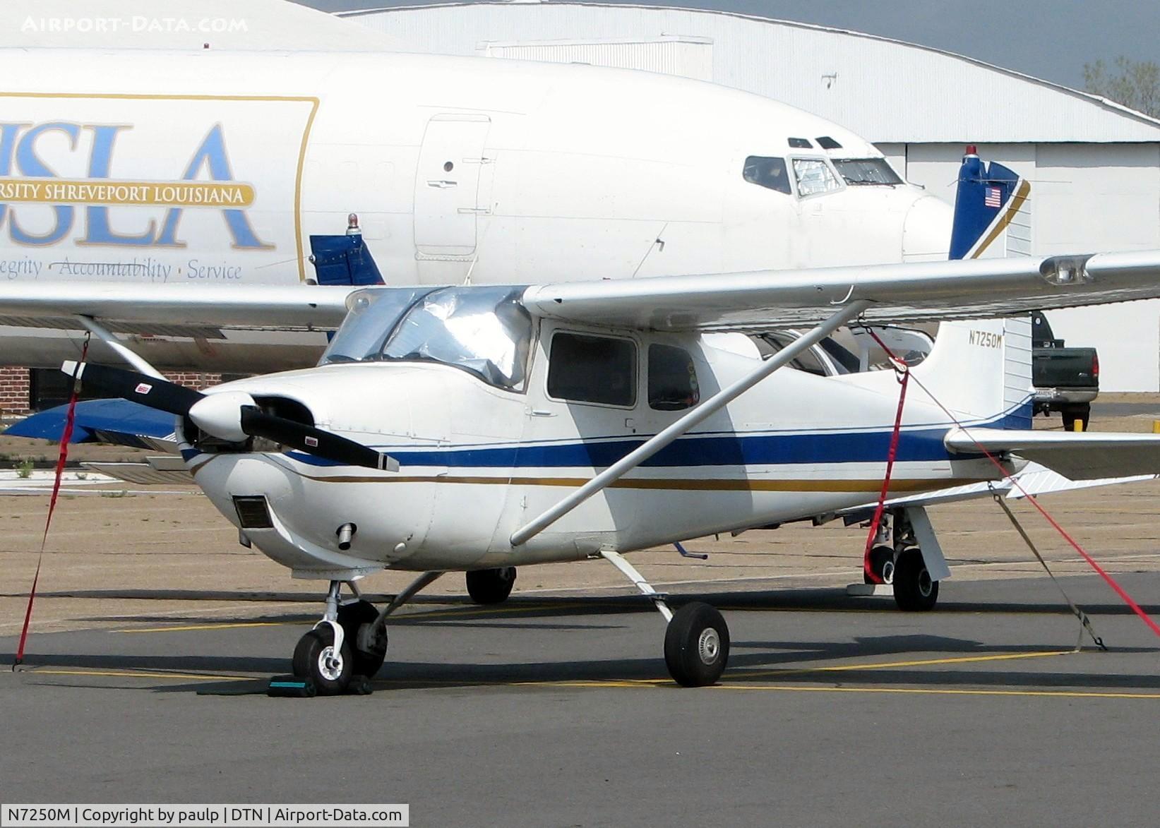 N7250M, 1958 Cessna 175 Skylark C/N 55550, At Downtown Shreveport.
