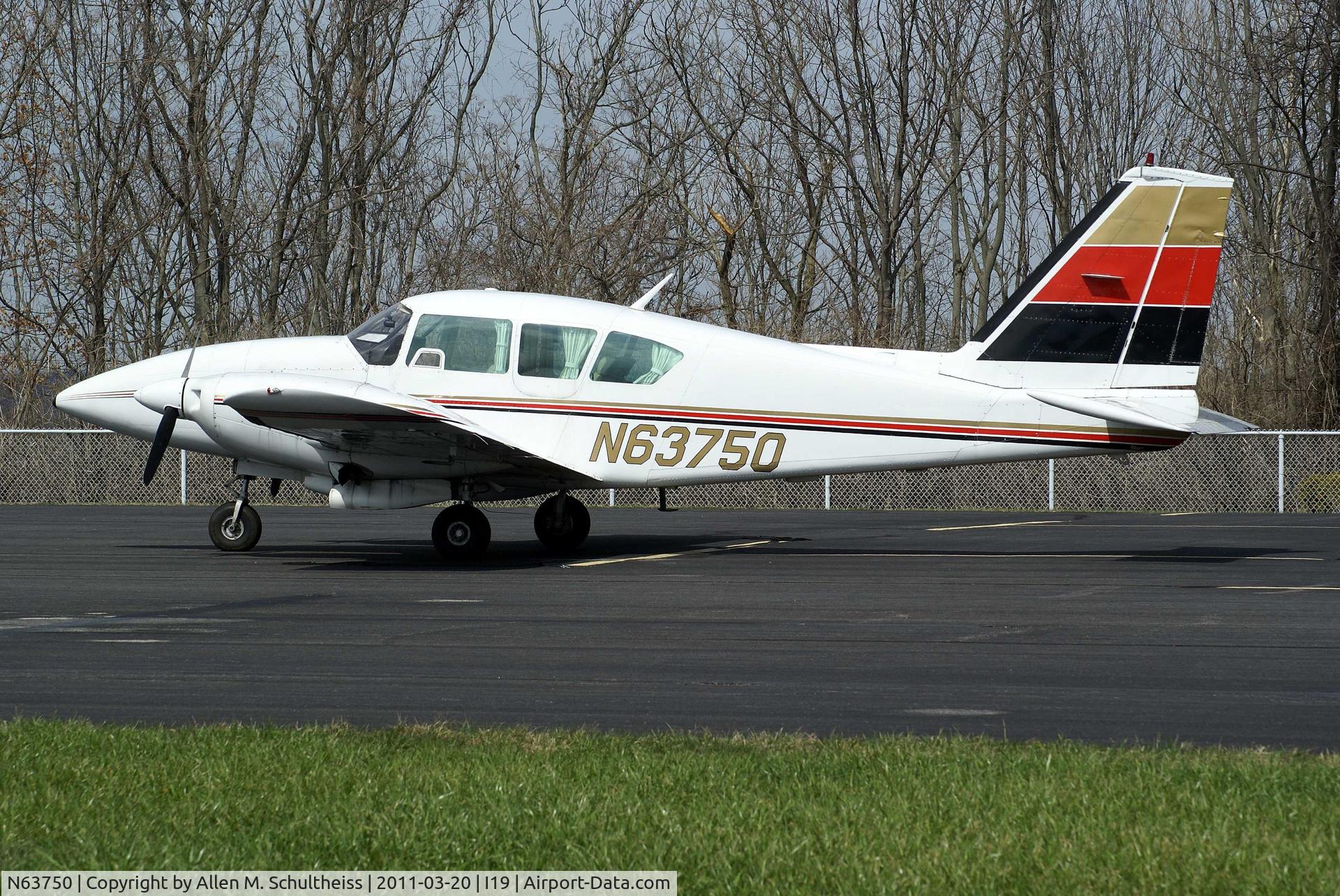 N63750, 1977 Piper PA-23-250 C/N 27-7754085, Piper PA-23-250