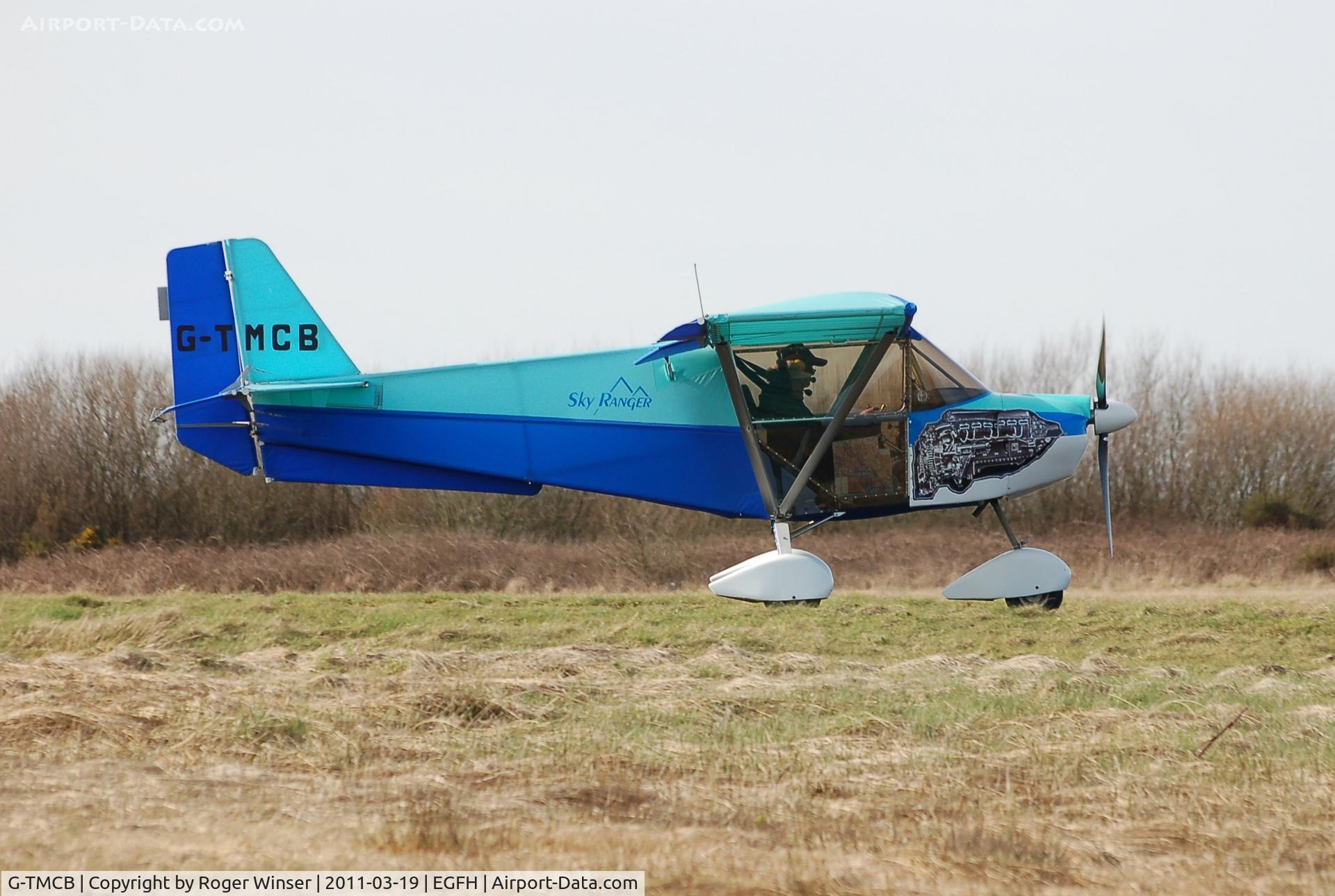 G-TMCB, 2003 Skyranger 912 C/N BMAA/HB/310, Skyranger taxying for departure