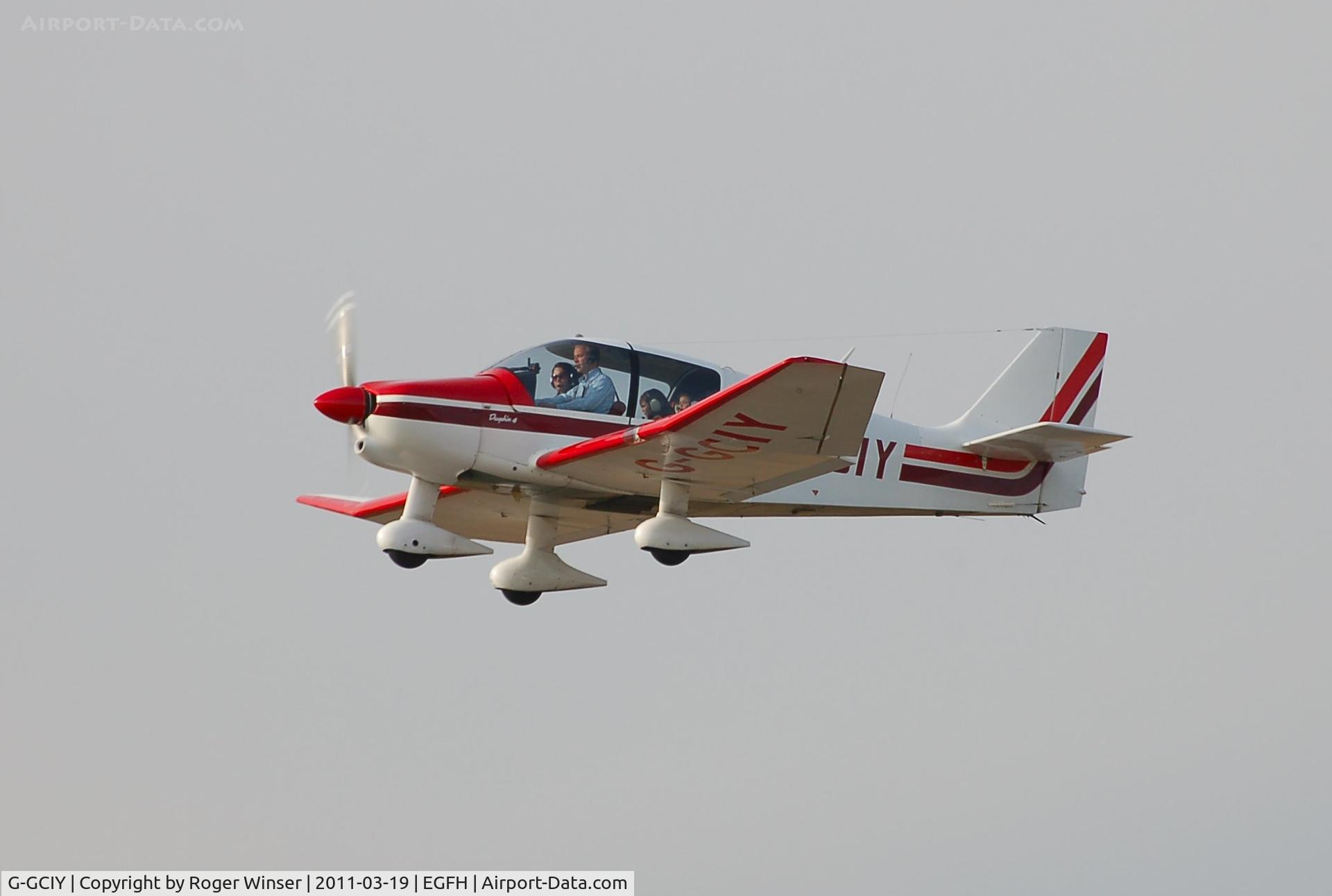 G-GCIY, 1980 Robin DR-400-140B Major C/N 1488, Departing Runway 22