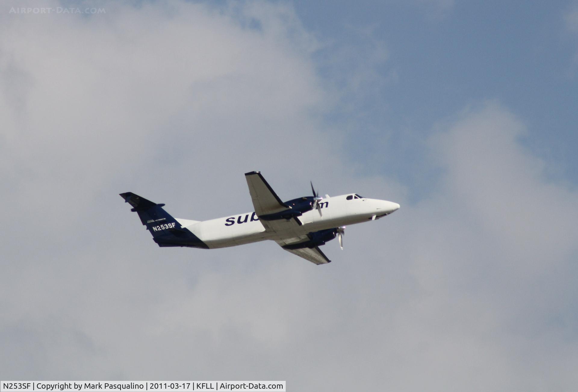 N253SF, 1989 Beech 1900C C/N UC-53, Beech 1900C