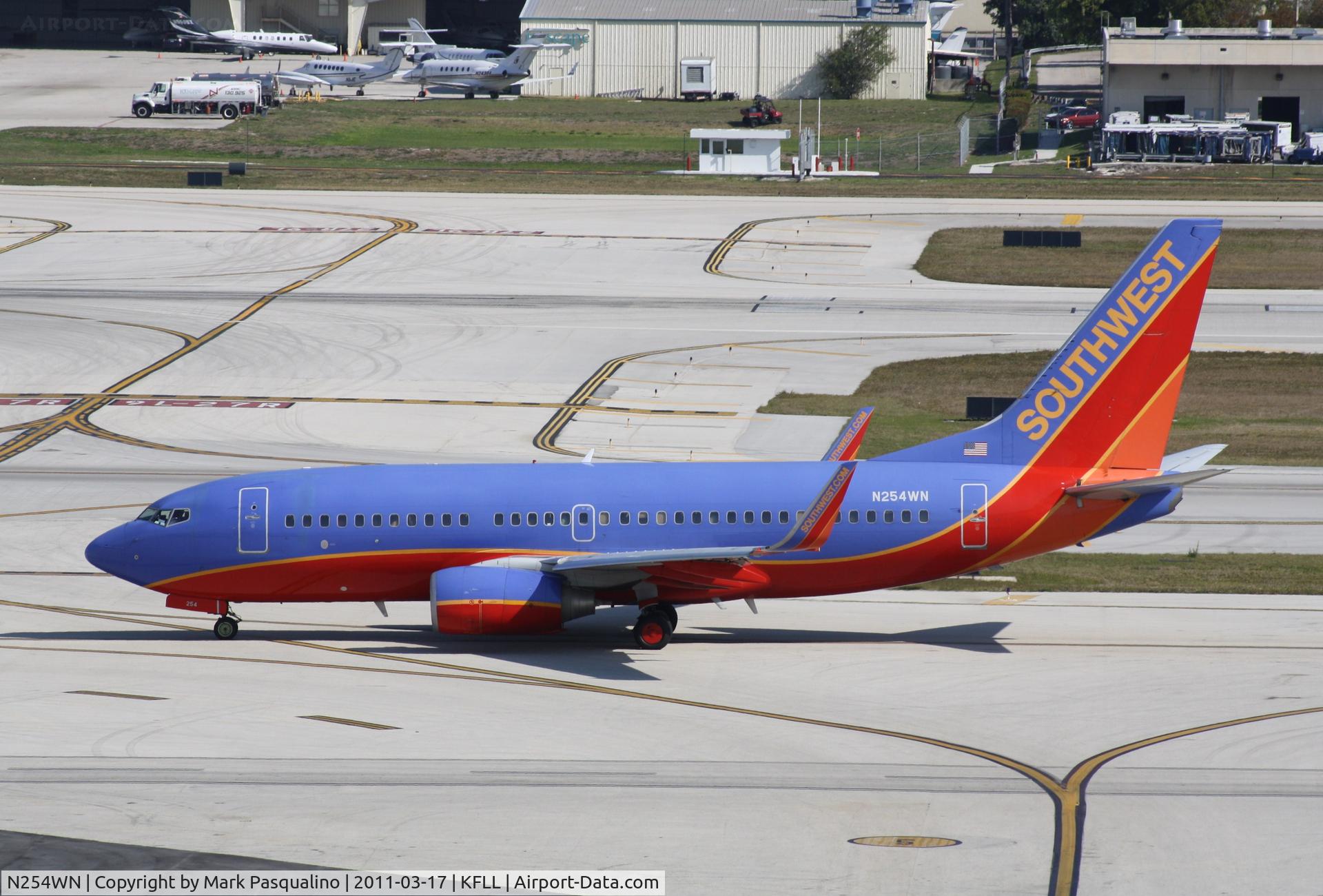 N254WN, 2006 Boeing 737-7H4 C/N 32512, Boeing 737-700