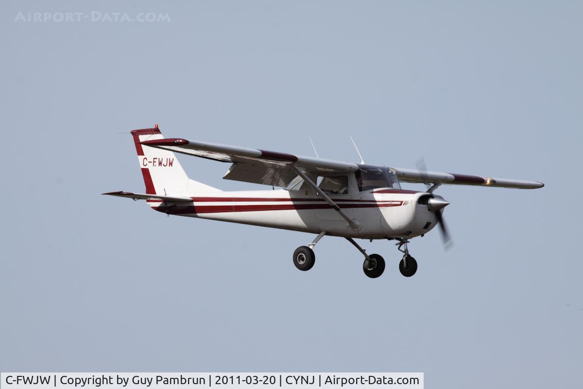 C-FWJW, 1967 Cessna 150H C/N 15067485, Landing @