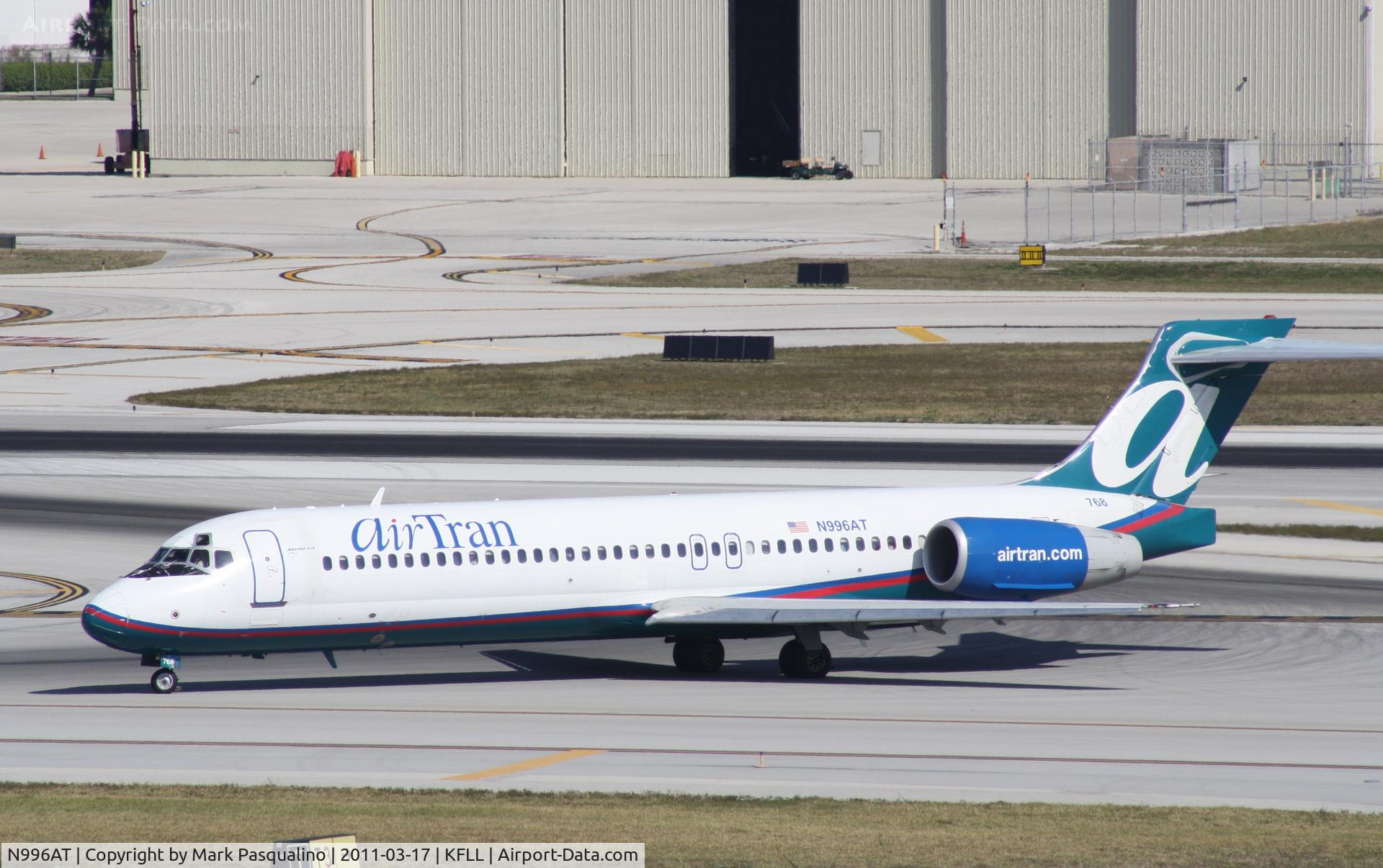 N996AT, 2002 Boeing 717-200 C/N 55140, Boeing 717-200