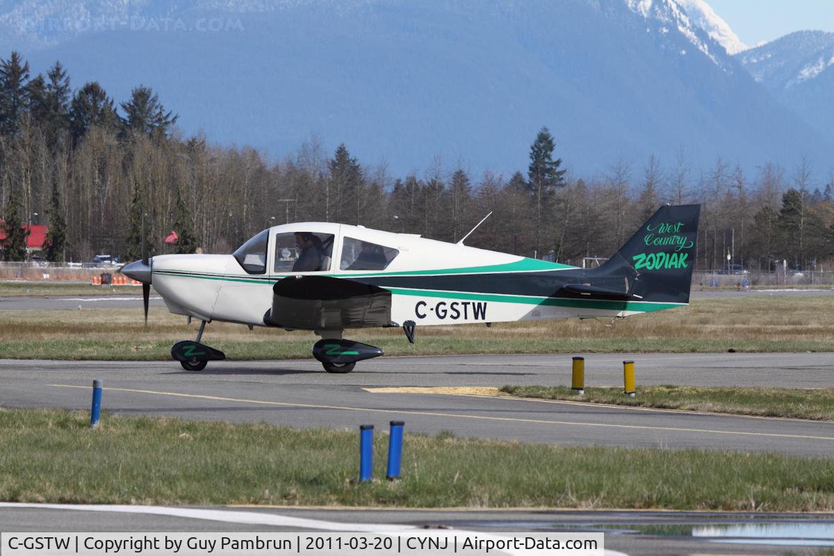 C-GSTW, 2004 Zenair CH-640 Zodiac C/N 640-0030, Landing @ Langley