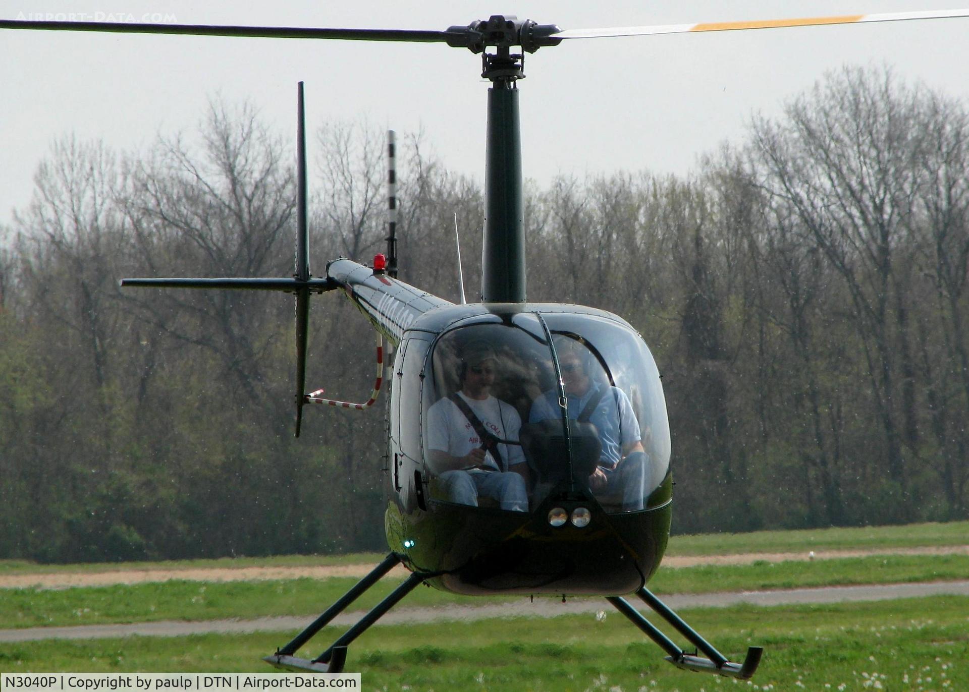 N3040P, 2007 Robinson R44 C/N 1802, At Downtown Shreveport.