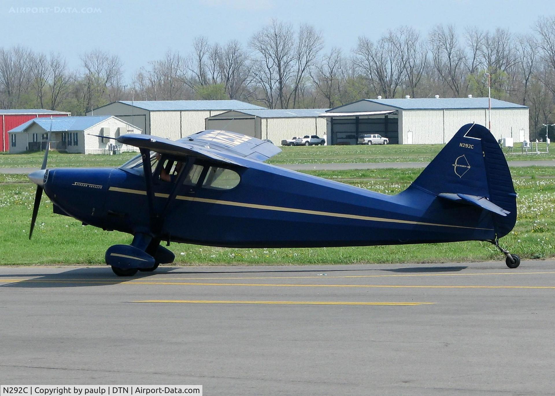 N292C, 1947 Stinson 108-2 Voyager C/N 108-3292, At Downtown Shreveport.