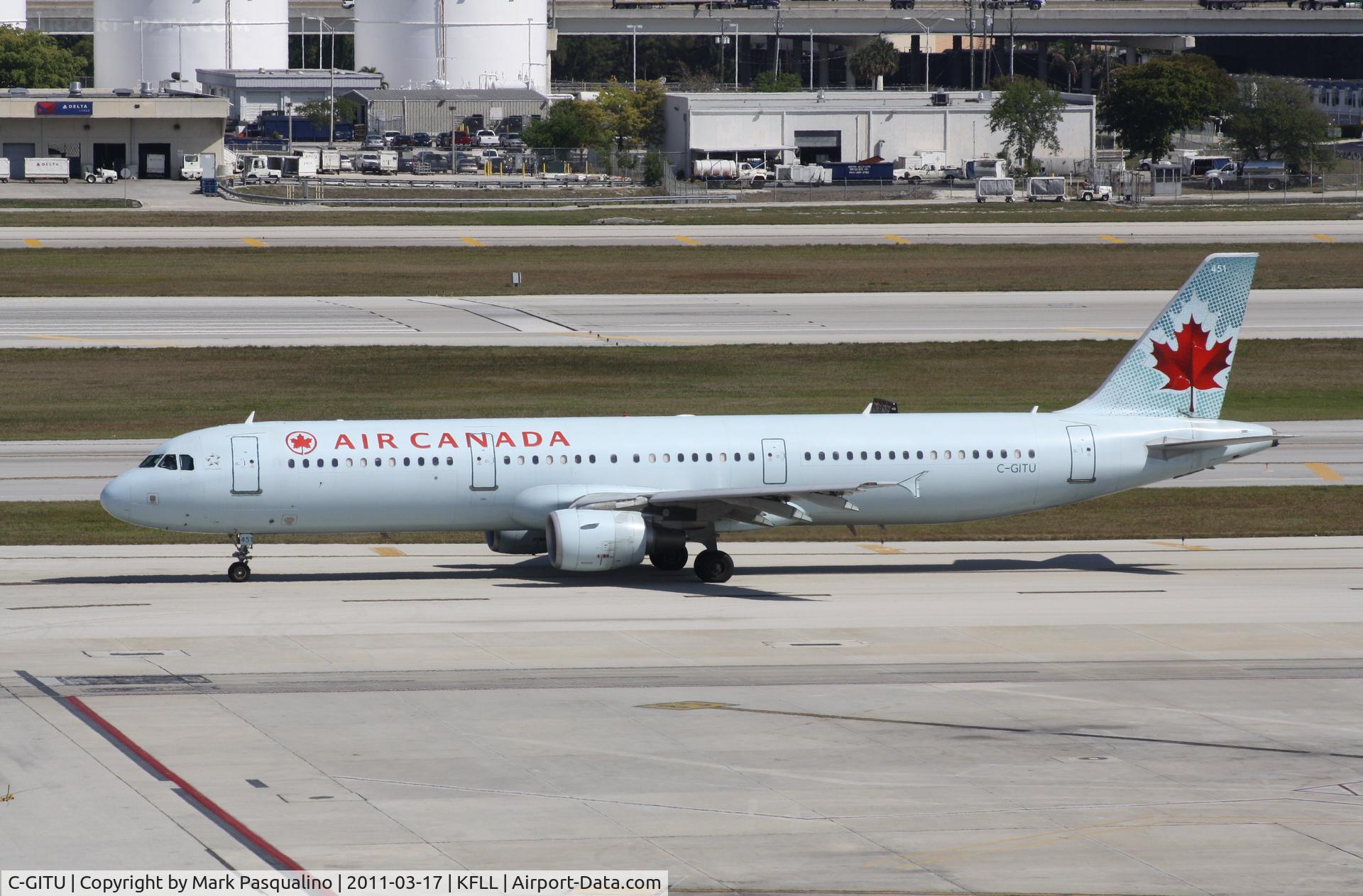 C-GITU, 2001 Airbus A321-211 C/N 1602, Airbus A321