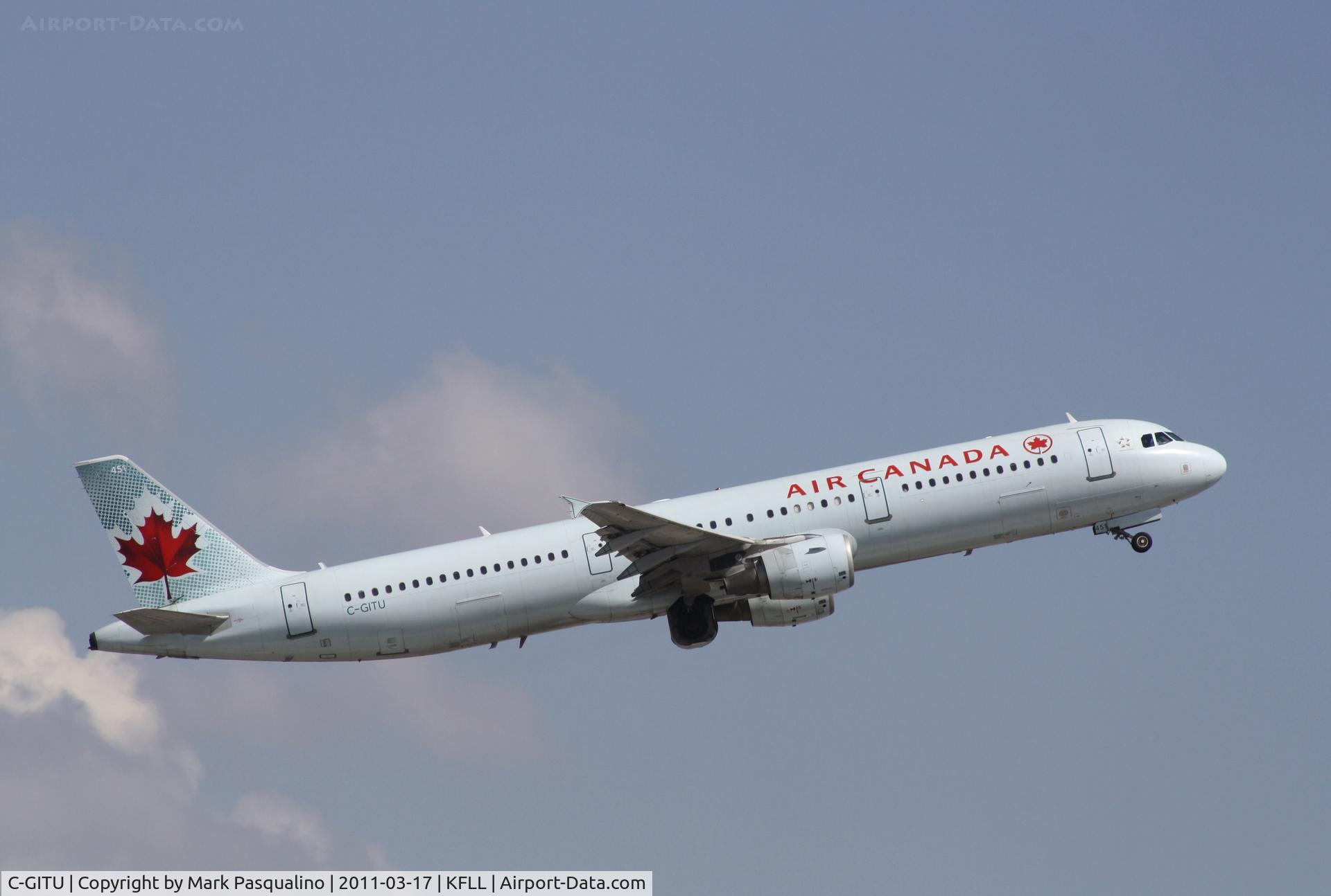C-GITU, 2001 Airbus A321-211 C/N 1602, Airbus A321