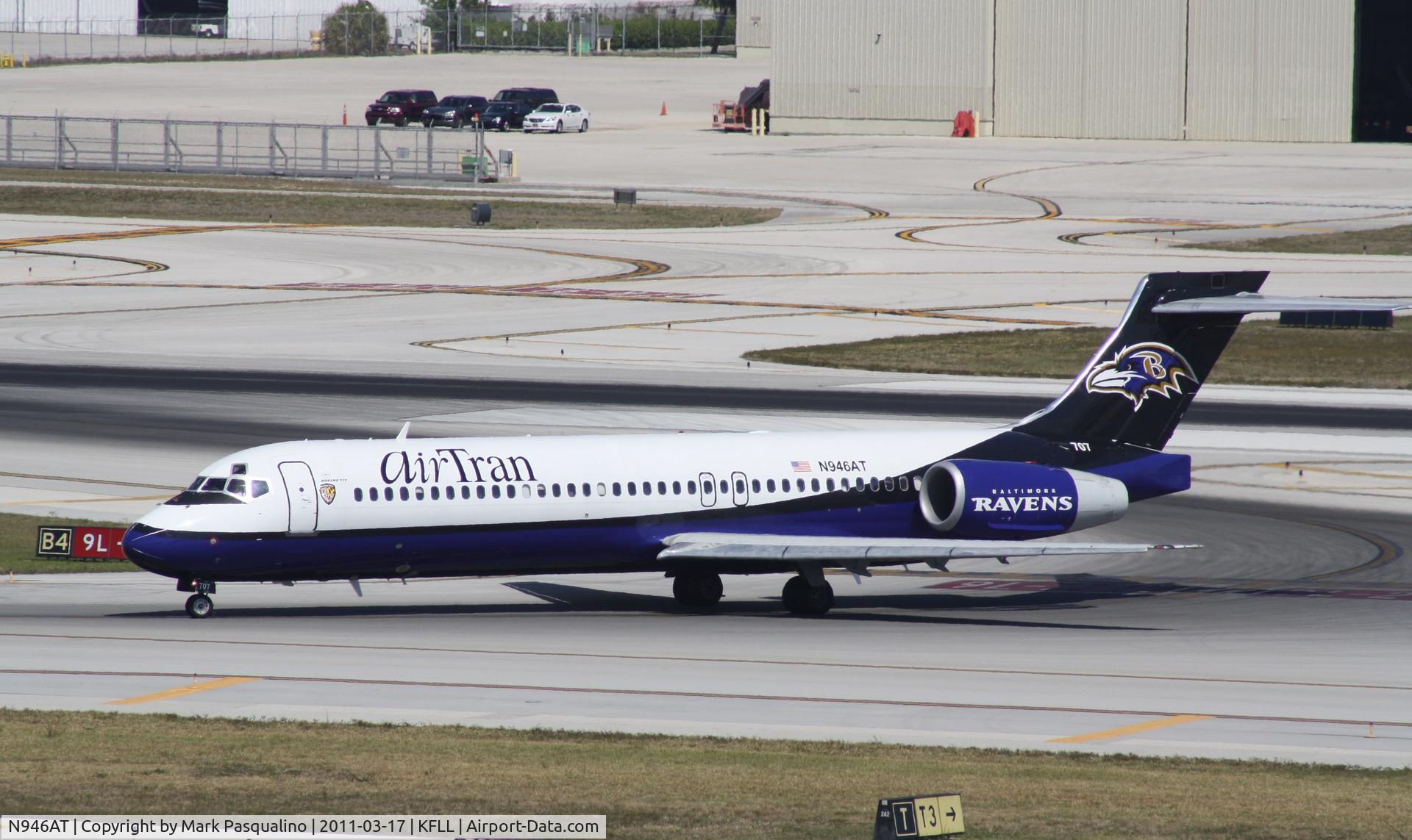 N946AT, 1999 Boeing 717-200 C/N 55009, Boeing 717-200
