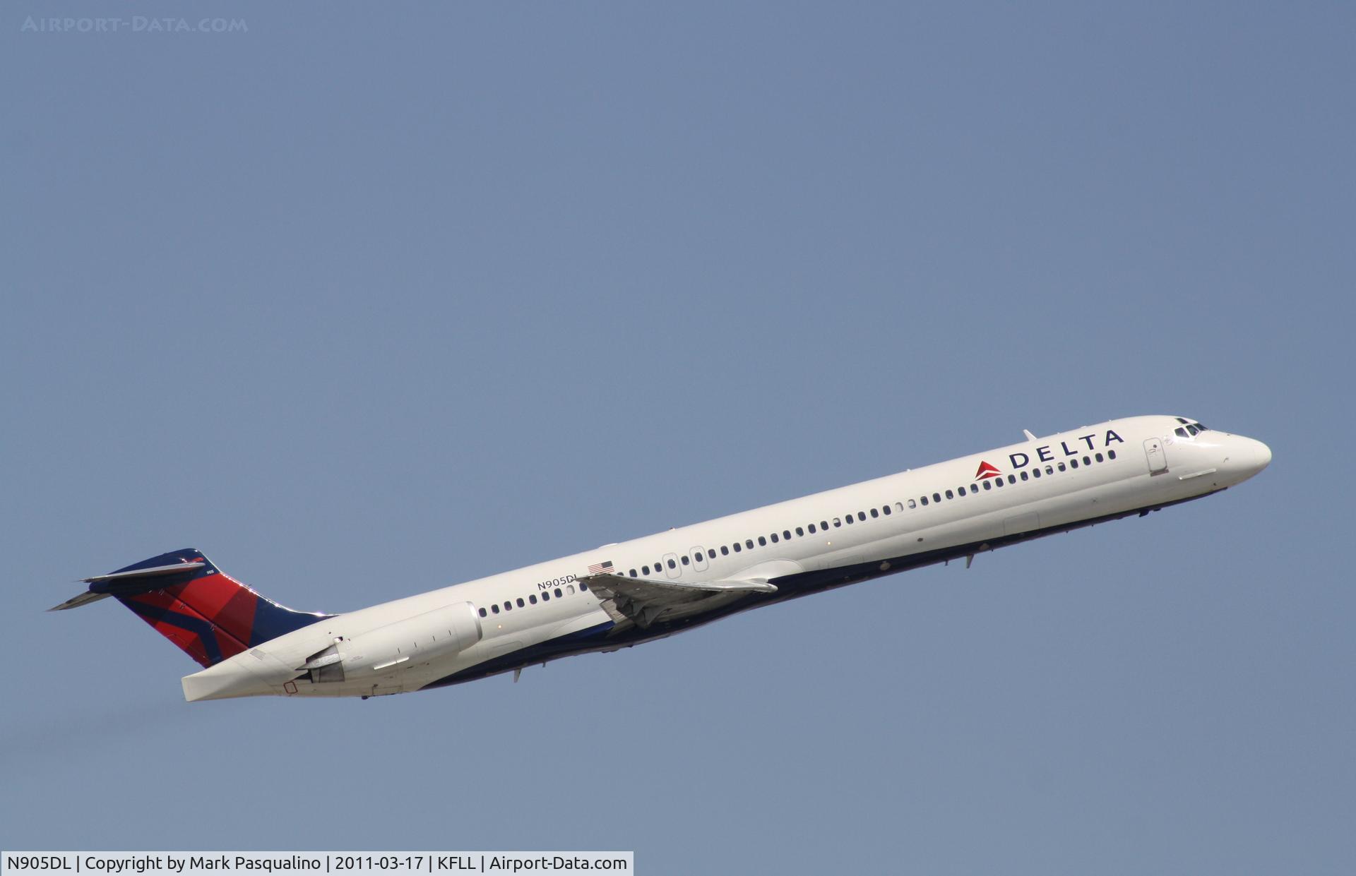 N905DL, 1987 McDonnell Douglas MD-88 C/N 49536, MD-88