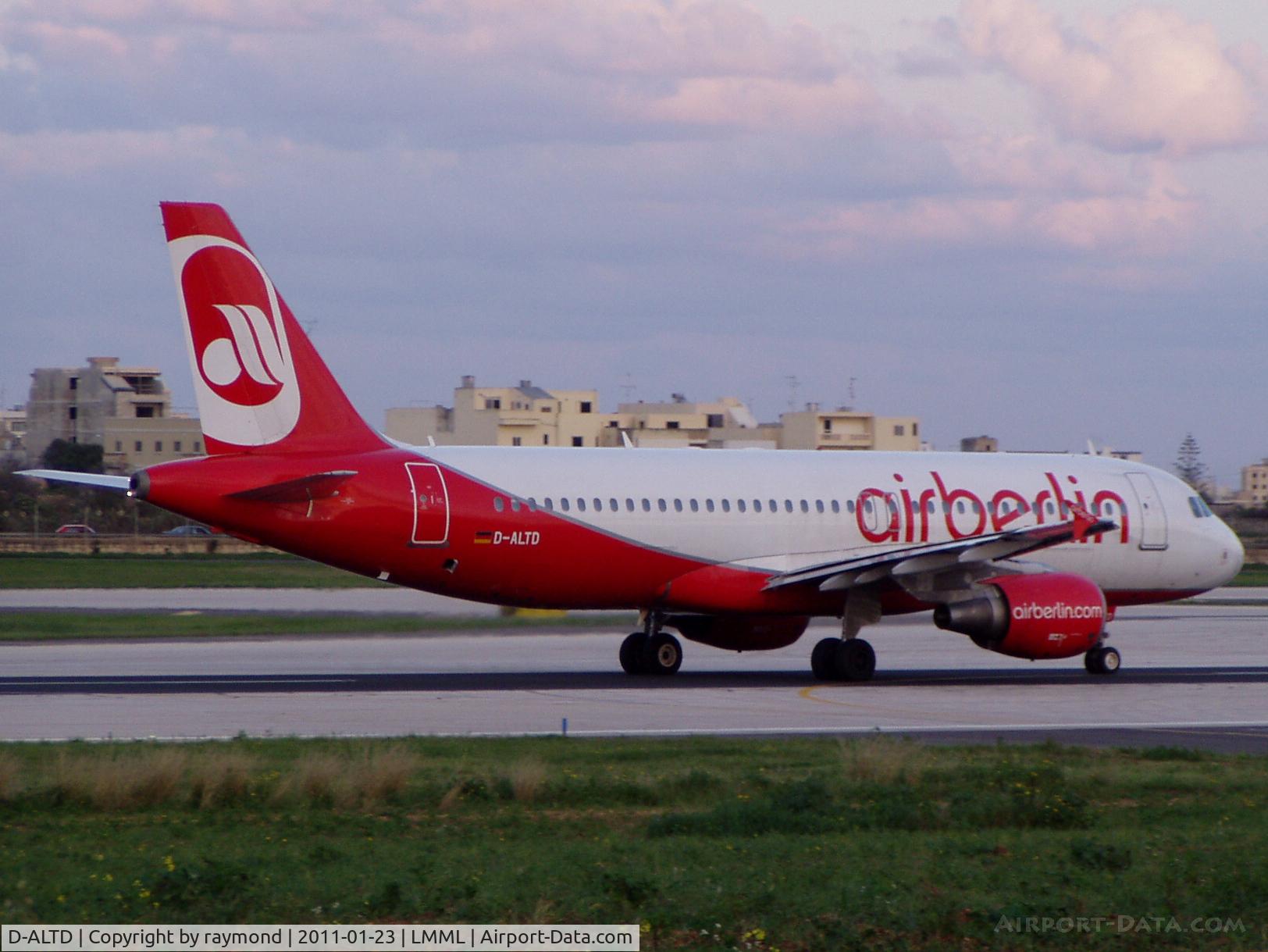 D-ALTD, 2001 Airbus A320-214 C/N 1493, A320 D-ALTD Air Berlin