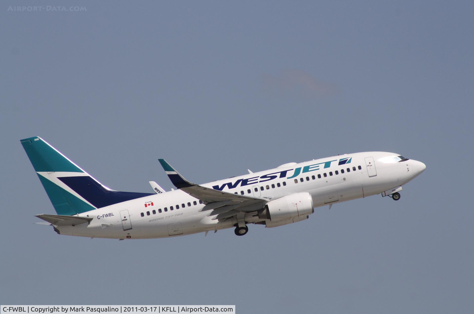C-FWBL, 2003 Boeing 737-7CT C/N 32750, Boeing 737-700