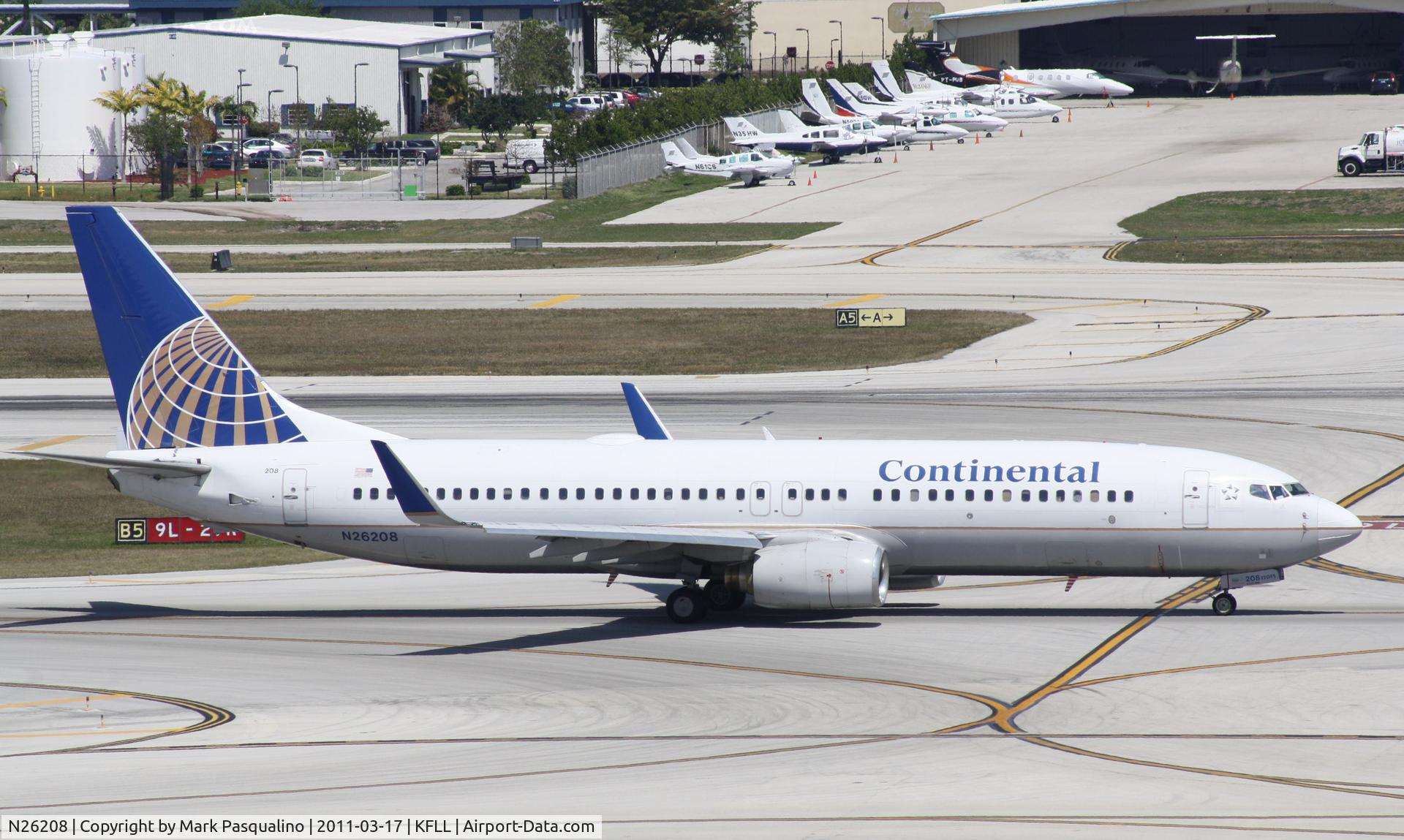 N26208, 2000 Boeing 737-824 C/N 30580, Boeing 737-800