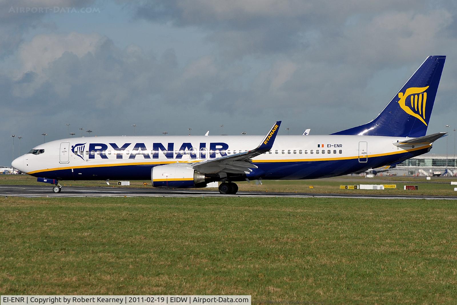 EI-ENR, 2010 Boeing 737-8AS C/N 35041, New aircraft for Ryanair lining up on r/w 28