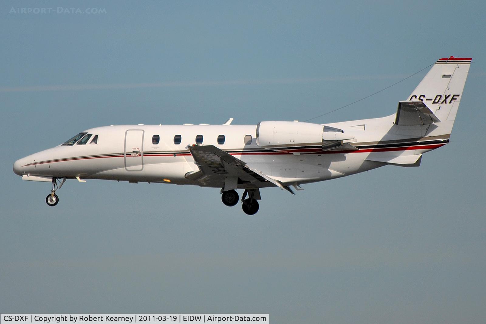 CS-DXF, 2005 Cessna 560XL Citation XLS C/N 560-5586, On short finals for r/w 28