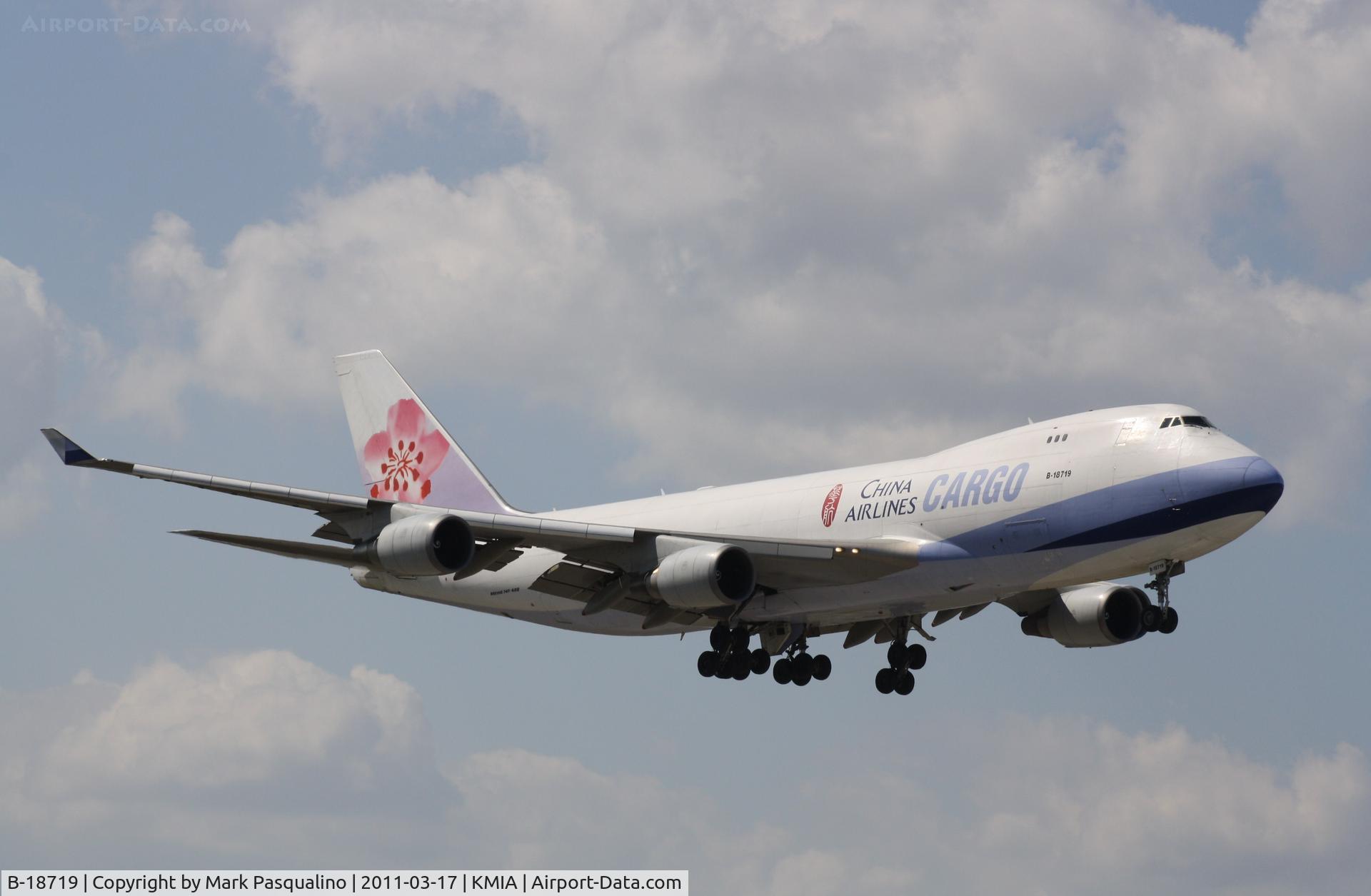 B-18719, 2005 Boeing 747-409F/SCD C/N 33739, Boeing 747-400F