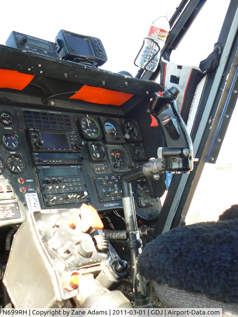 N699RH, 1994 Kaman K-1200 K-Max C/N A94-0019, At Granbury Municpal