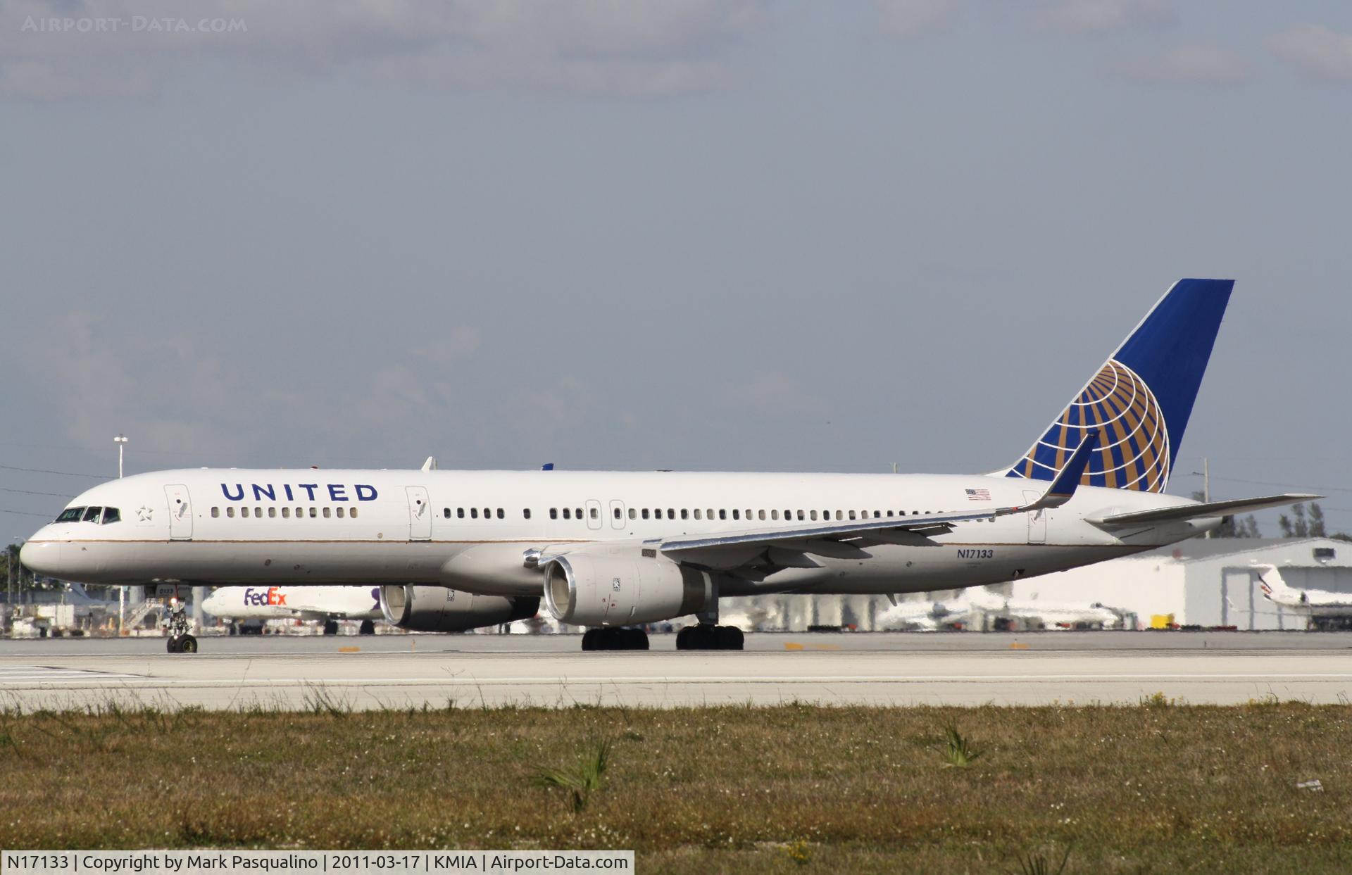 N17133, 1998 Boeing 757-224 C/N 29282, Boeing 757-200
