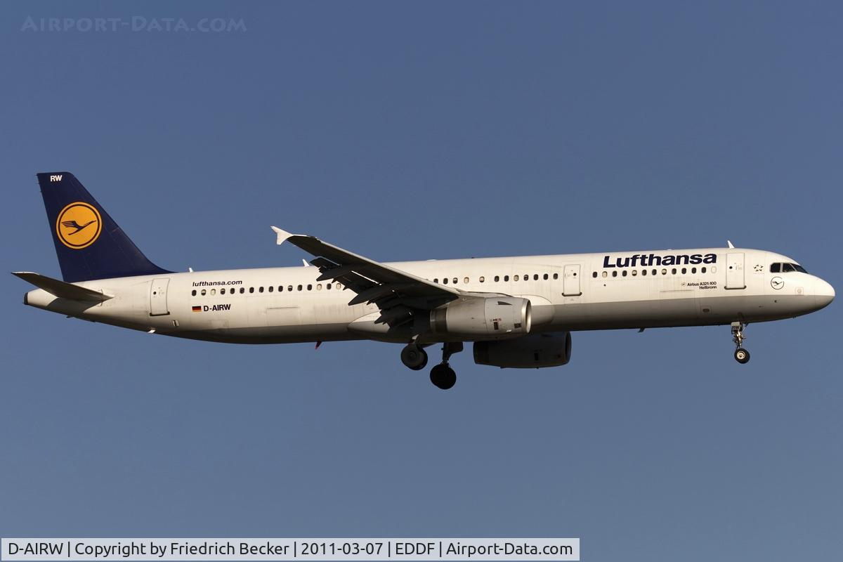 D-AIRW, 1997 Airbus A321-131 C/N 0699, on final