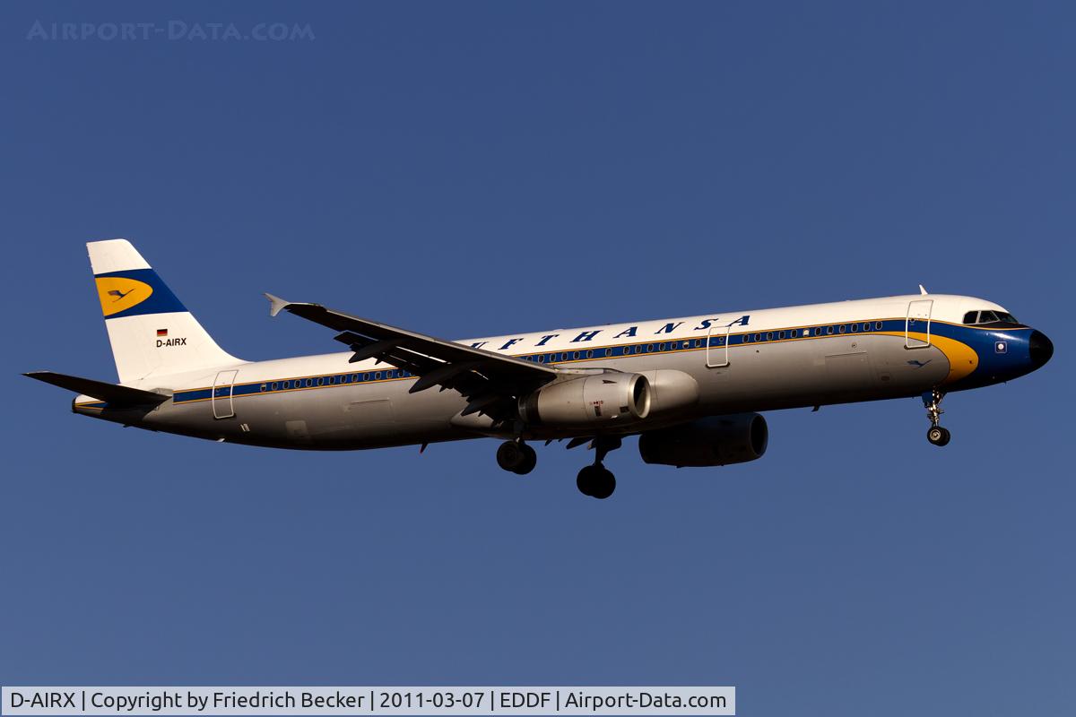 D-AIRX, 1998 Airbus A321-131 C/N 0887, on final