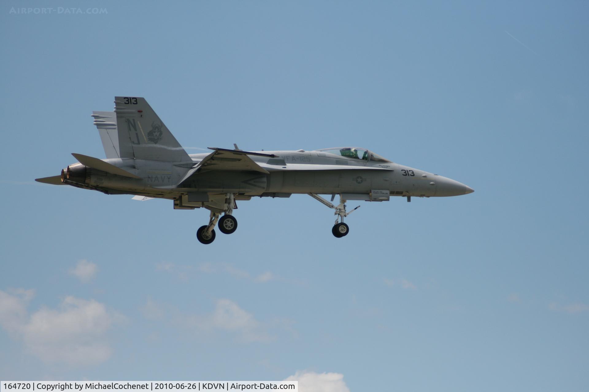 164720, McDonnell Douglas F/A-18C Hornet C/N 1168/C322, Quad City Air Show