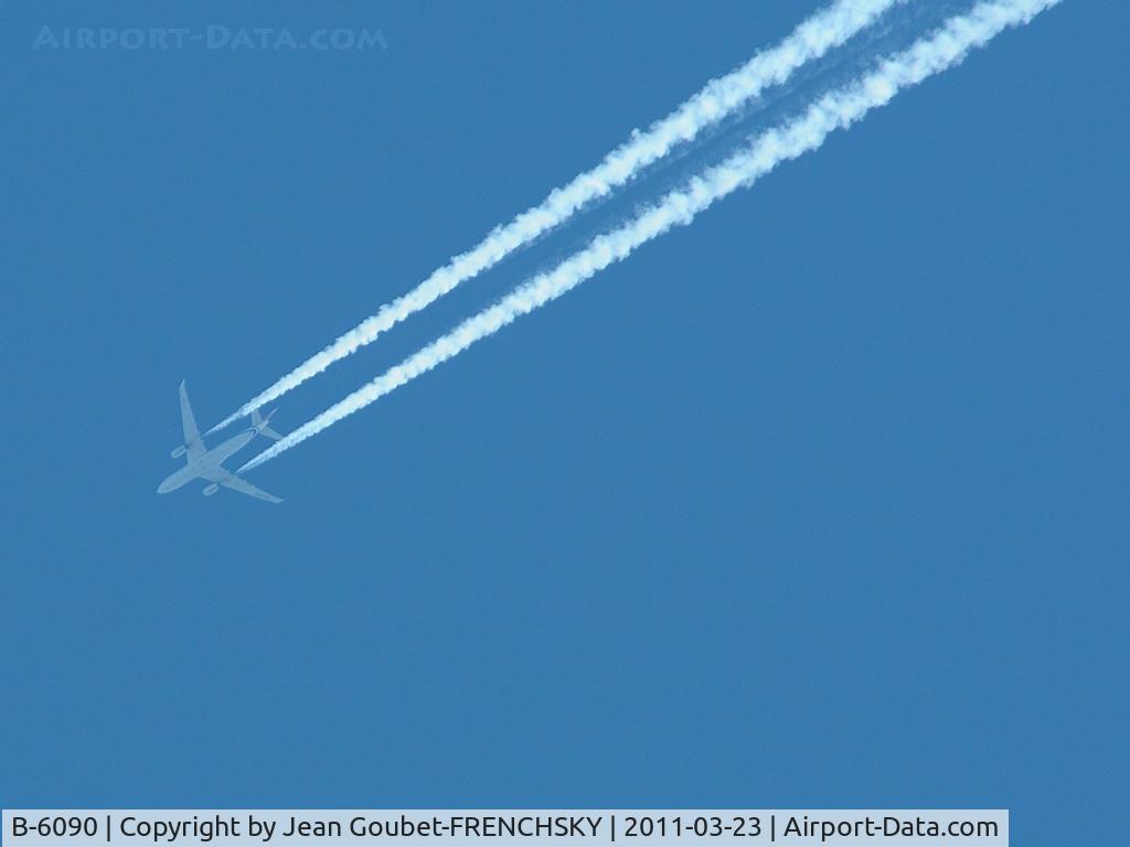 B-6090, 2007 Airbus A330-243 C/N 860, CCA908 level 360 Bordeaux Airport