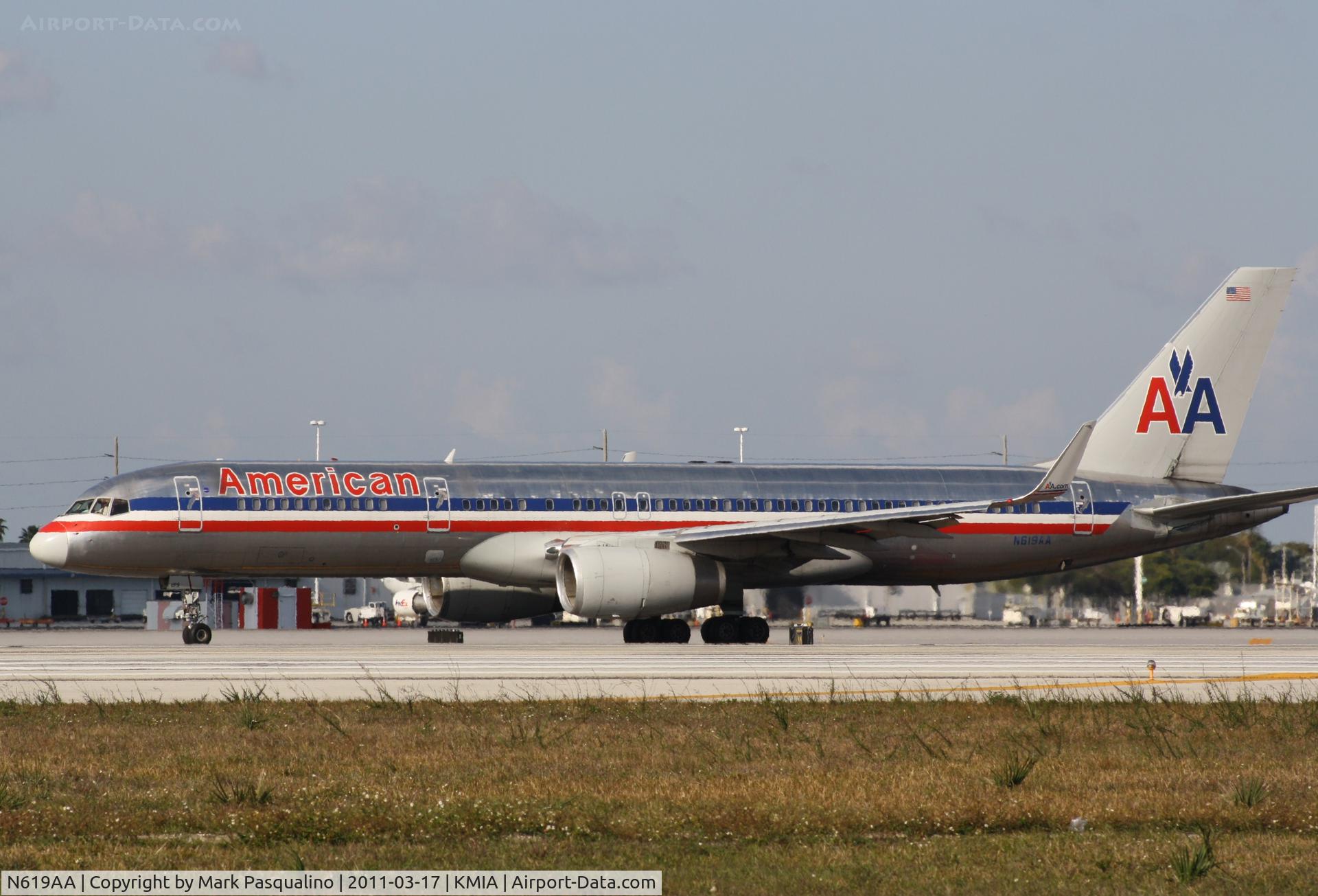 N619AA, 1990 Boeing 757-223 C/N 24577, Boeing 757-200