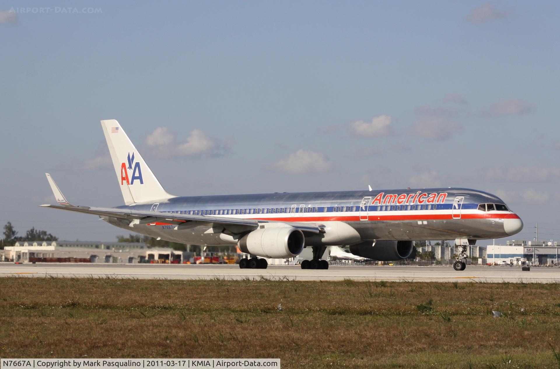 N7667A, 1992 Boeing 757-223 C/N 25301, Boeing 757-200