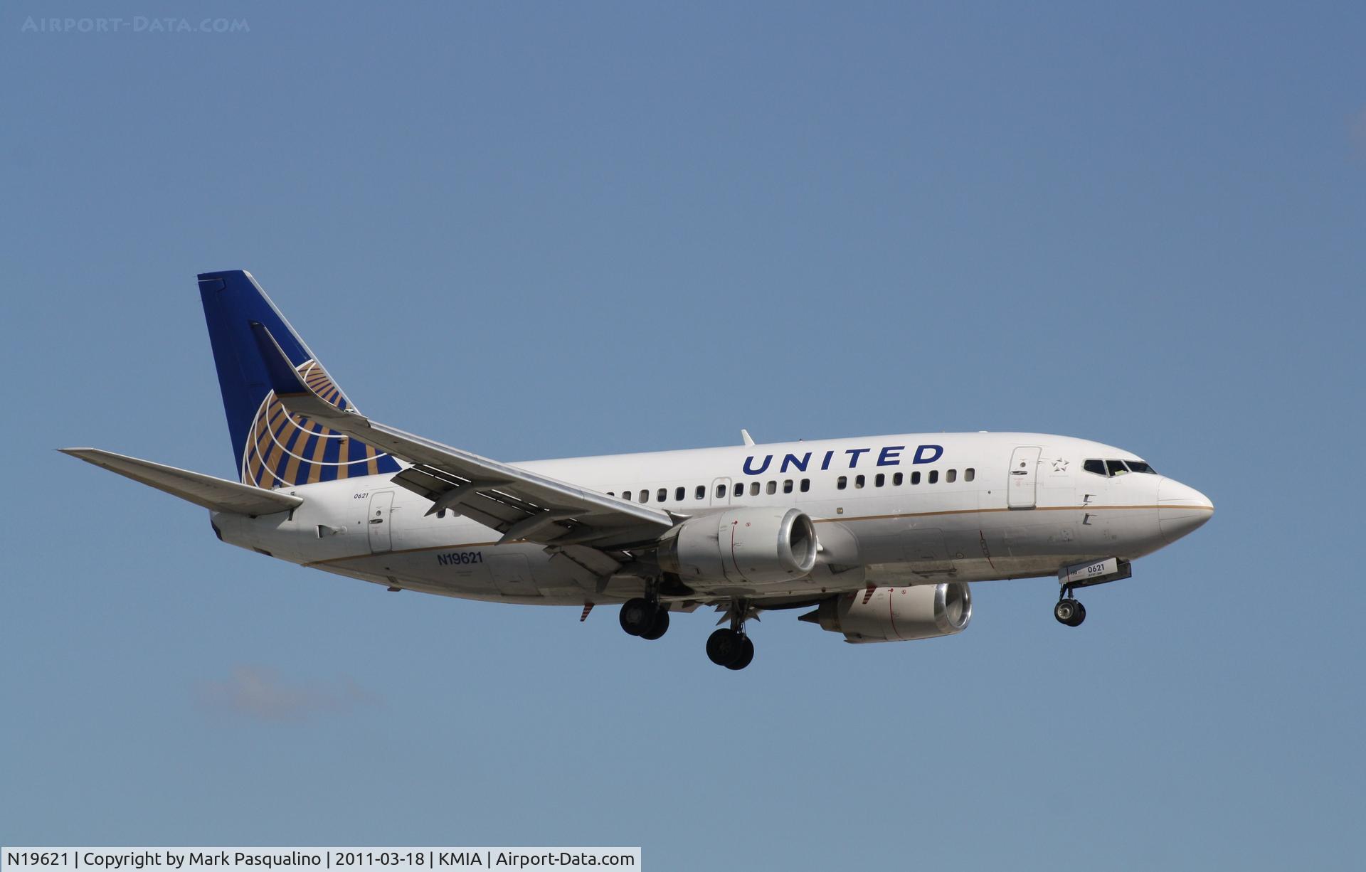 N19621, 1994 Boeing 737-524 C/N 27334, Boeing 737-500