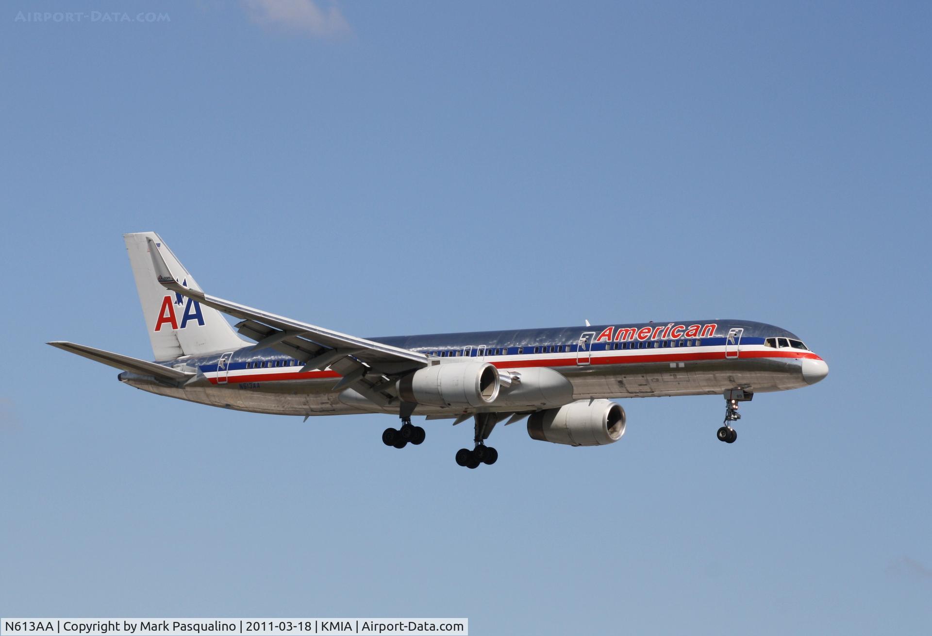 N613AA, 1989 Boeing 757-223 C/N 24489, Boeing 757-200
