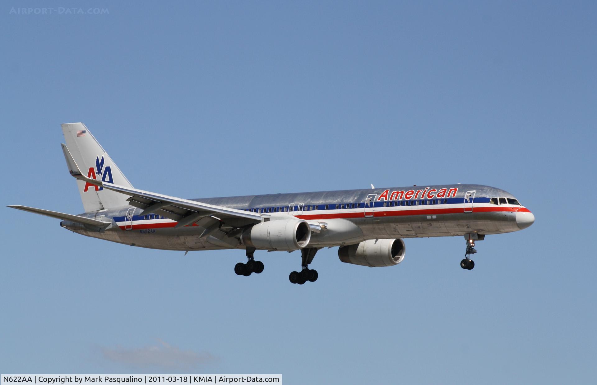 N622AA, 1990 Boeing 757-223 C/N 24580, Boeing 757-200