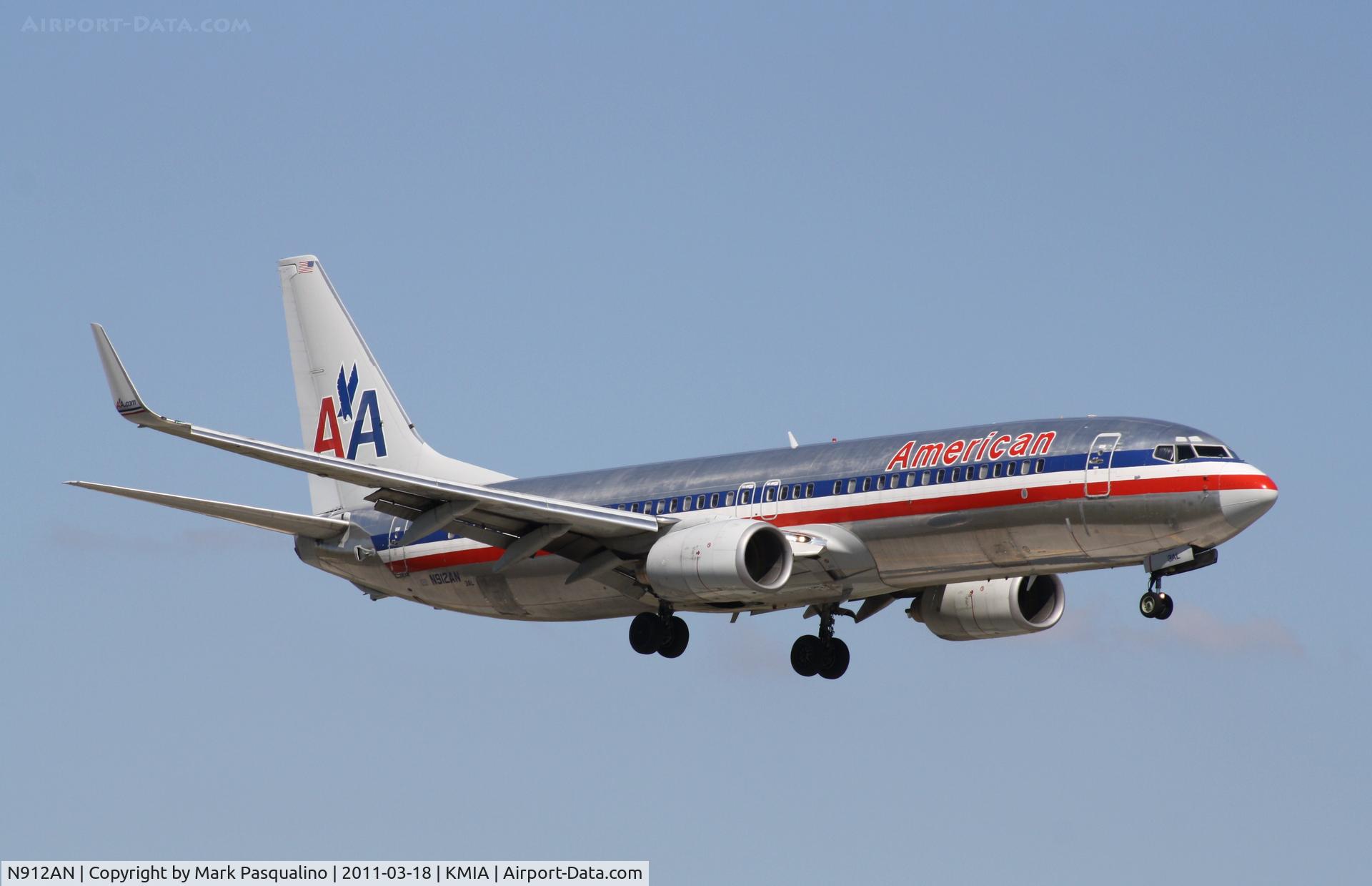 N912AN, 1999 Boeing 737-823 C/N 29513, Boeing 737-800