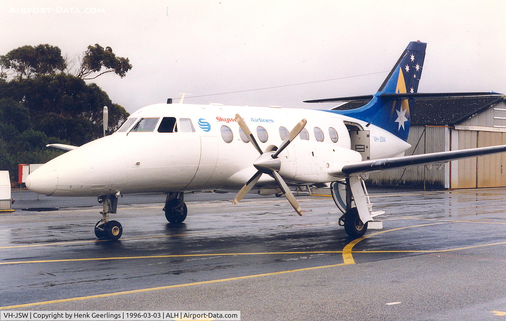 VH-JSW, 1983 British Aerospace BAe-3102 Jetstream 31 C/N 620, Skywest Airlines