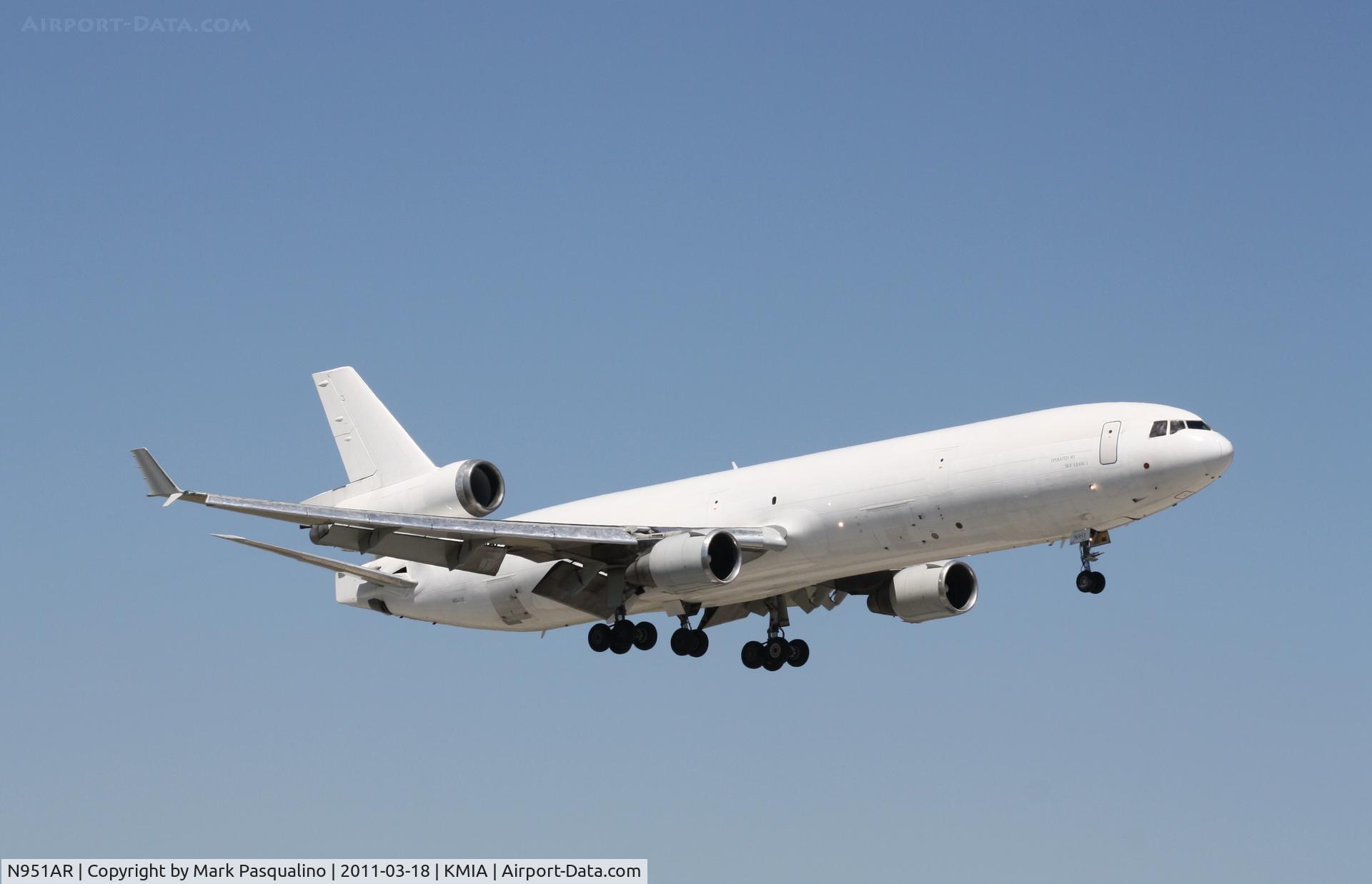 N951AR, 1991 McDonnell Douglas MD-11F C/N 48495, MD-11F