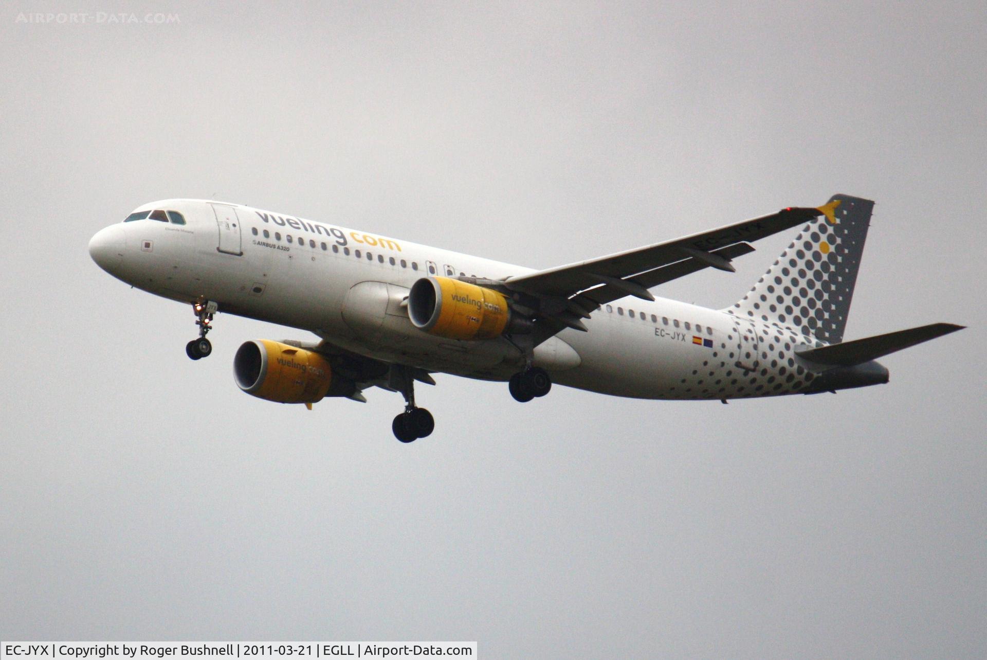 EC-JYX, 2006 Airbus A320-214 C/N 2962, Landing At Heathrow
