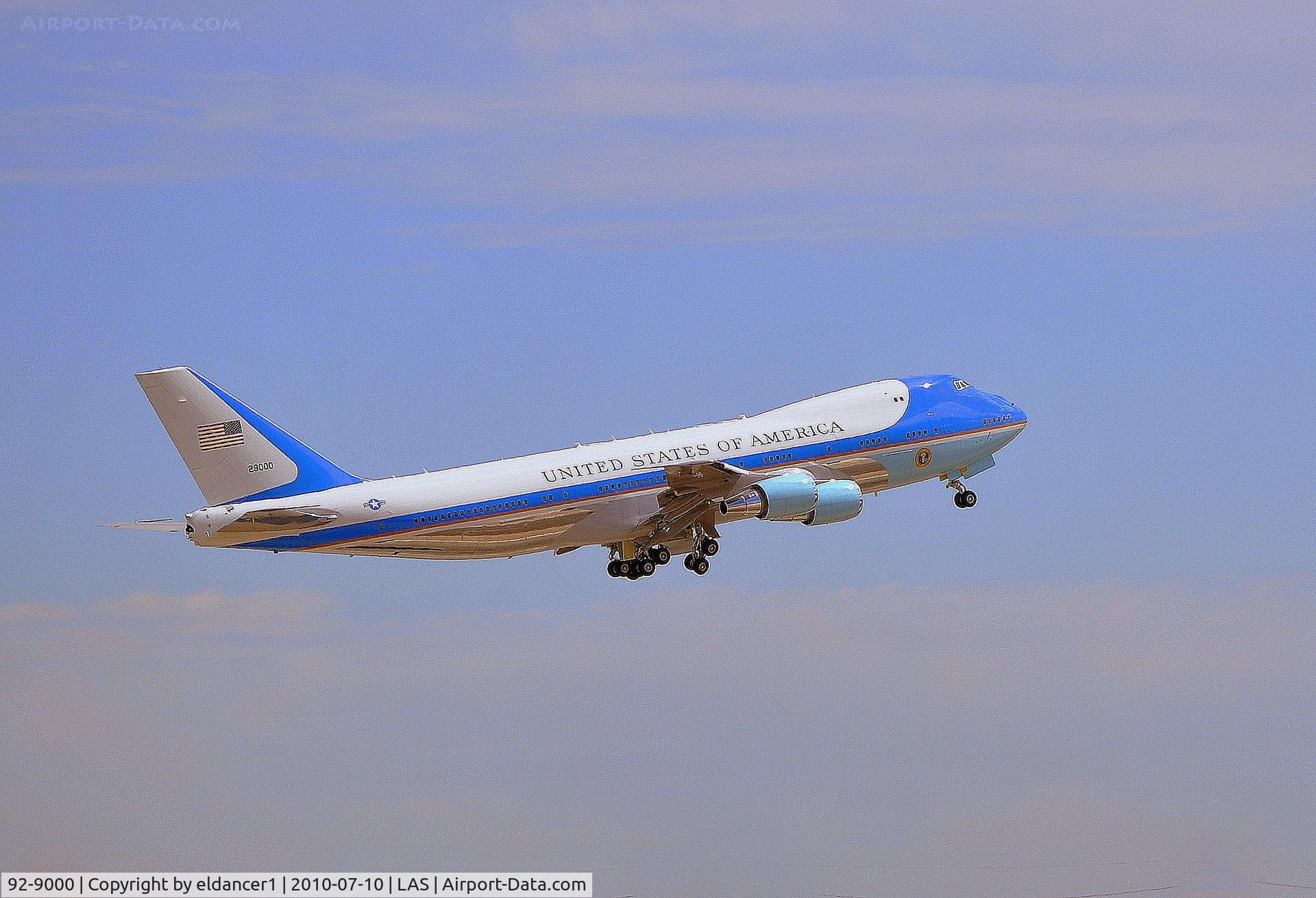 92-9000, 1987 Boeing VC-25A (747-2G4B) C/N 23825, Air Force One taking off from McCarran International Airport.