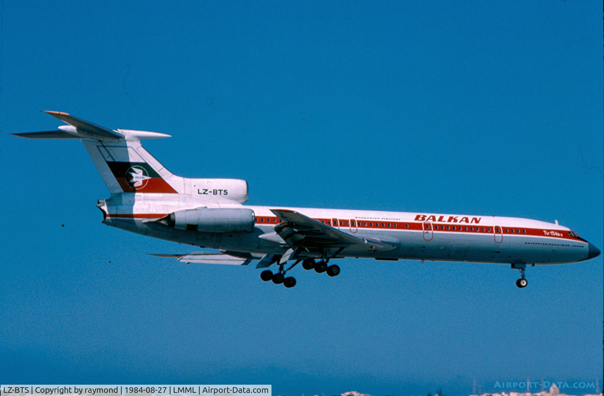 LZ-BTS, 1980 Tupolev Tu-154B-2 C/N 80A422, Tu154 LZ-BTS Balkan seen here during landing