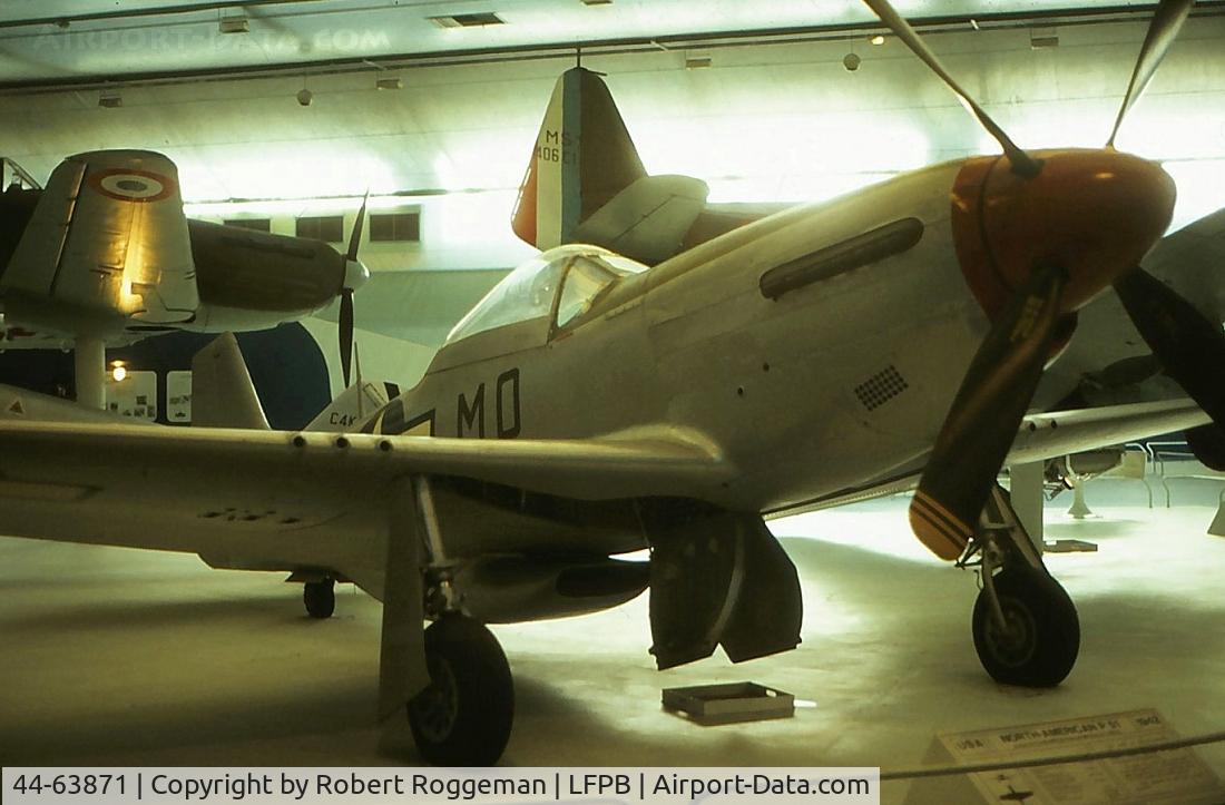 44-63871, 1944 North American P-51D Mustang C/N 122-31597 (N9722F), North American P-51D Mustang.MO C. Preserved Musée de l'air et de l'espace.Le Bourget. 1970's