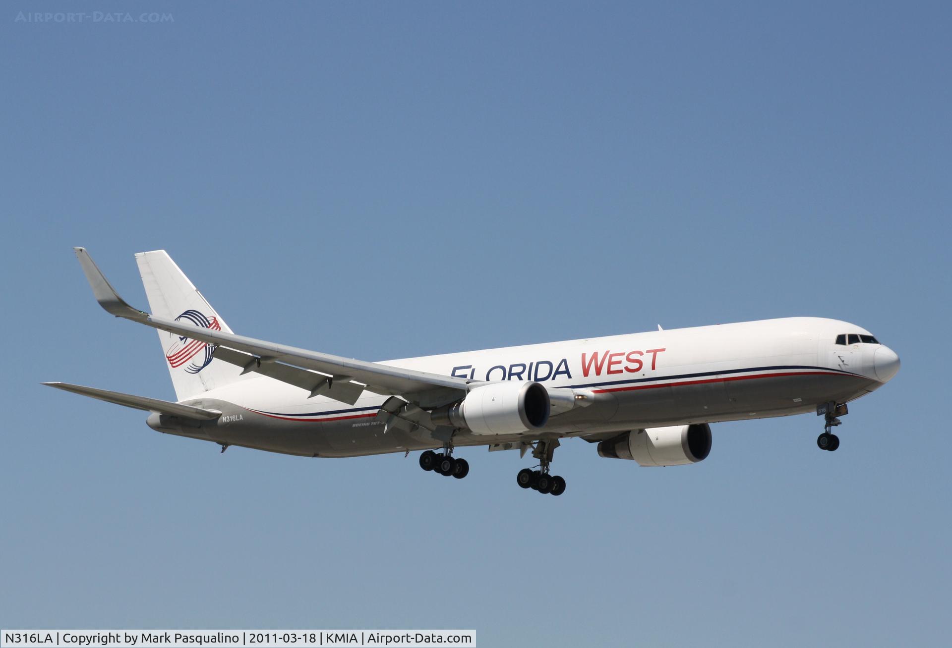 N316LA, 2001 Boeing 767-316F C/N 30842, Boeing 767-300F