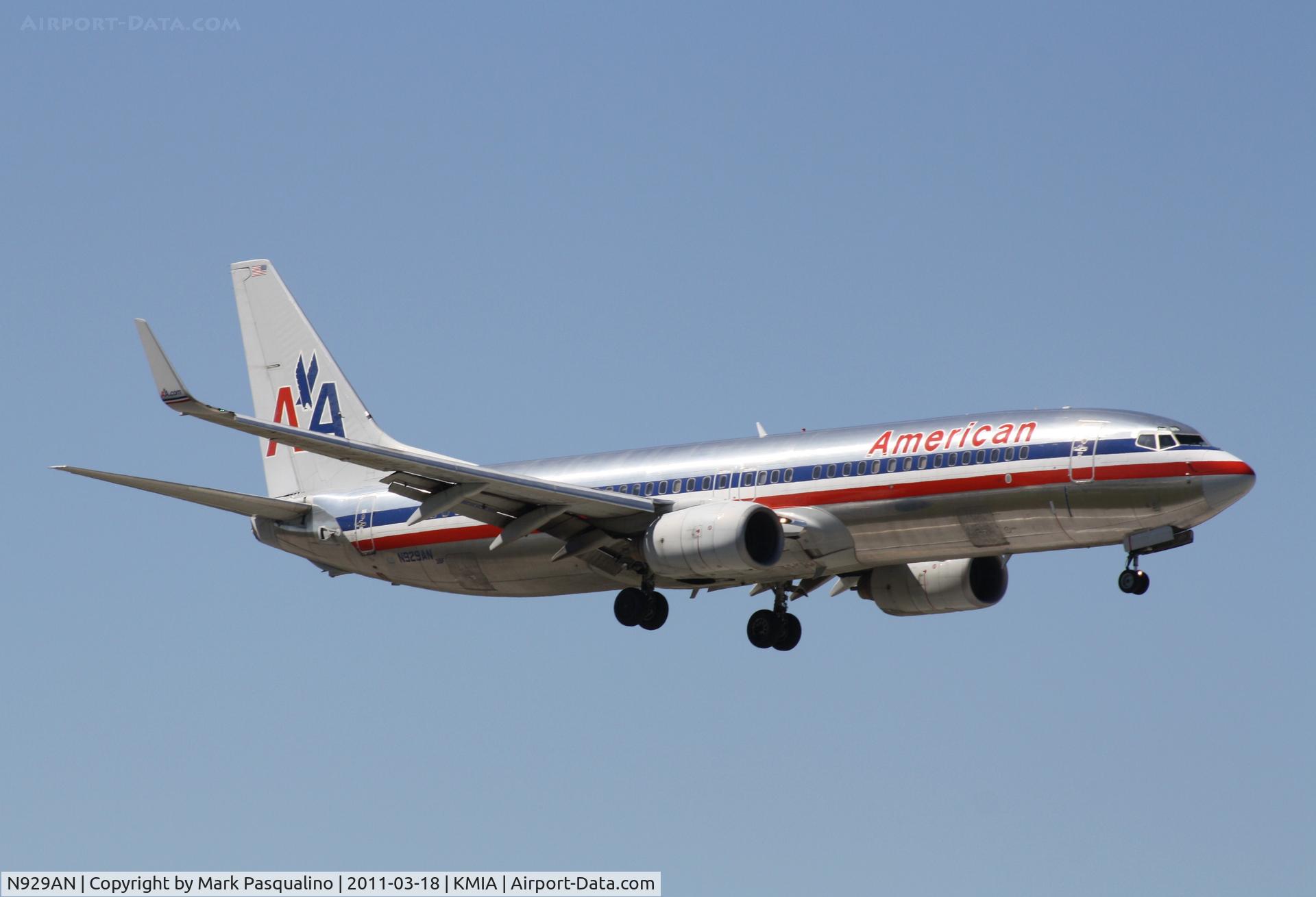 N929AN, 2000 Boeing 737-823 C/N 30078, Boeing 737-800