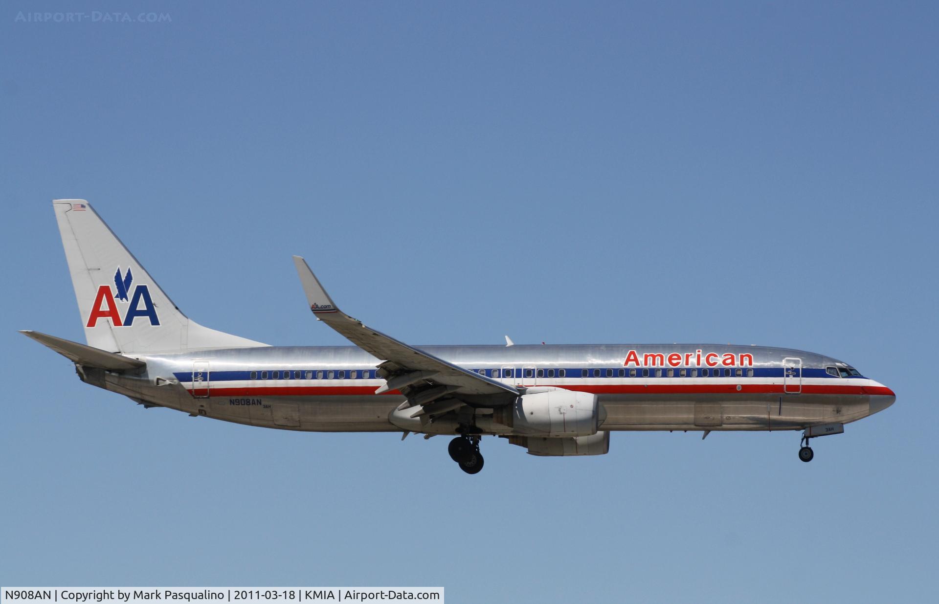 N908AN, 1999 Boeing 737-823 C/N 29510, Boeing 737-800