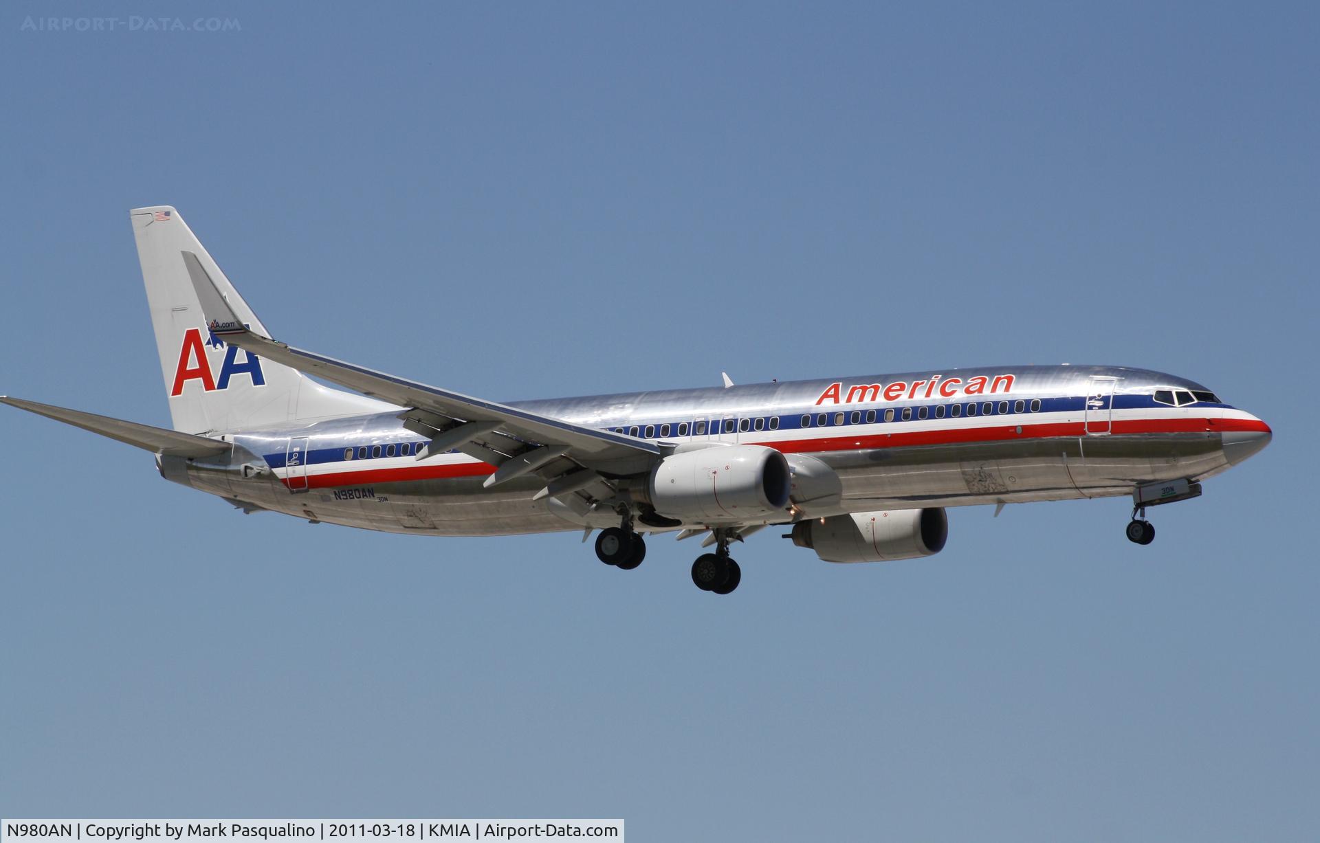 N980AN, 2009 Boeing 737-823 C/N 33203, Boeing 737-800