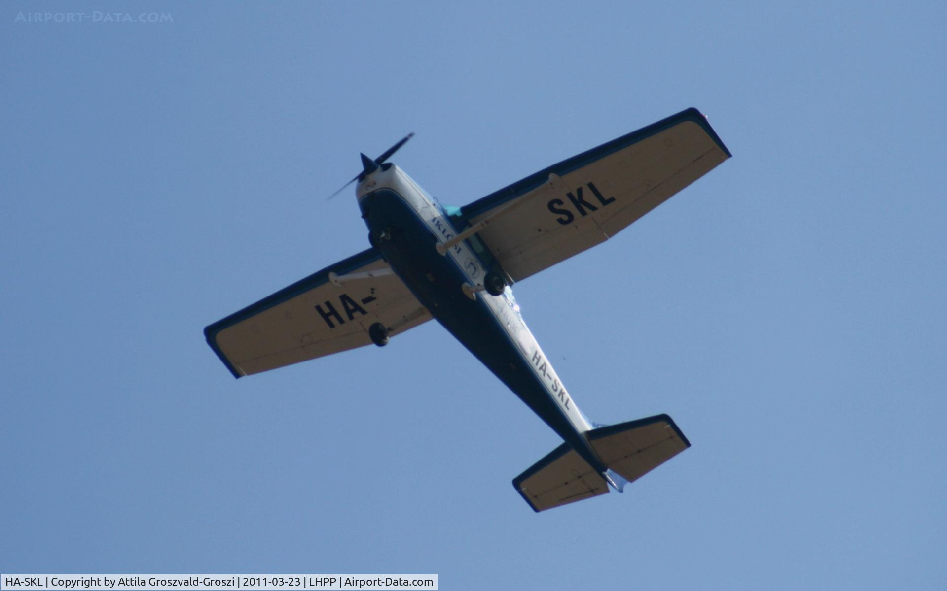 HA-SKL, Cessna 172M C/N 17264904, Pécs-Pogány Airport, Hungary